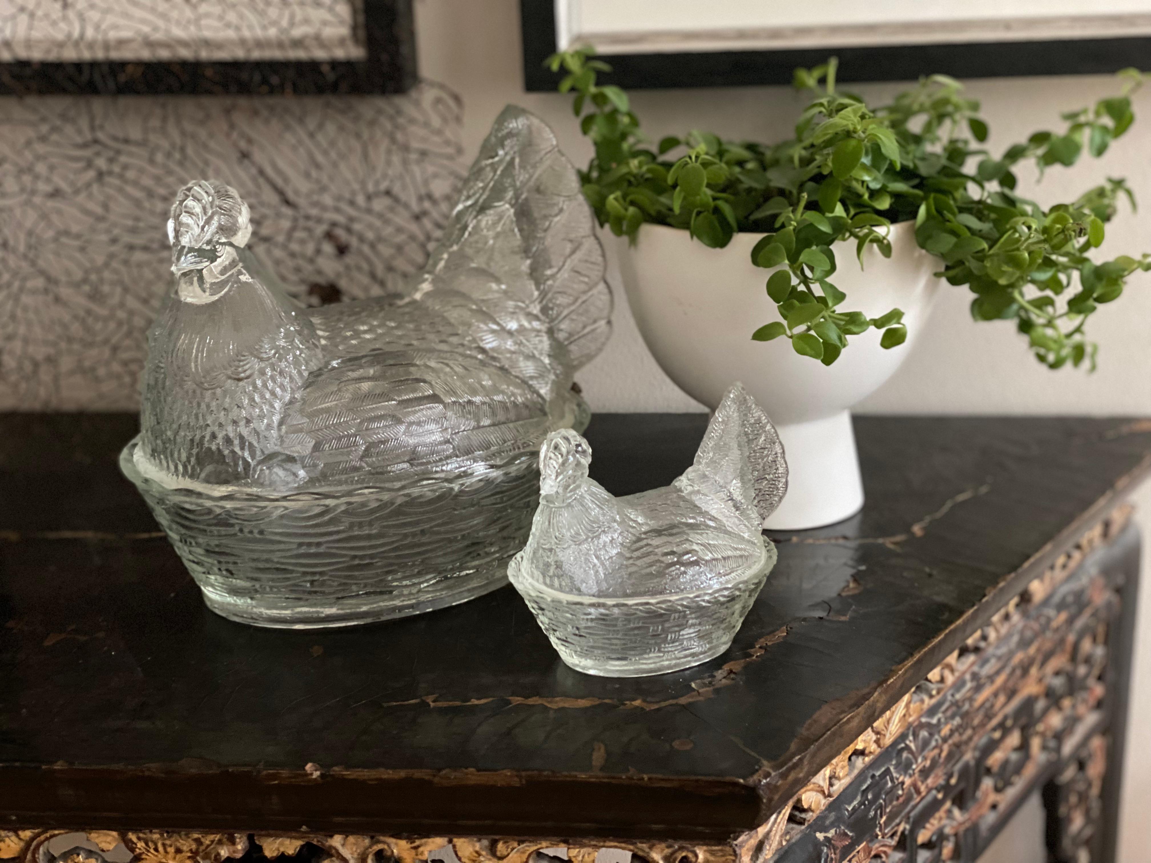 Art Deco Pair of Lidded Cans/Bonbonniere Made of Pressed Glass, Hens in a Basket For Sale