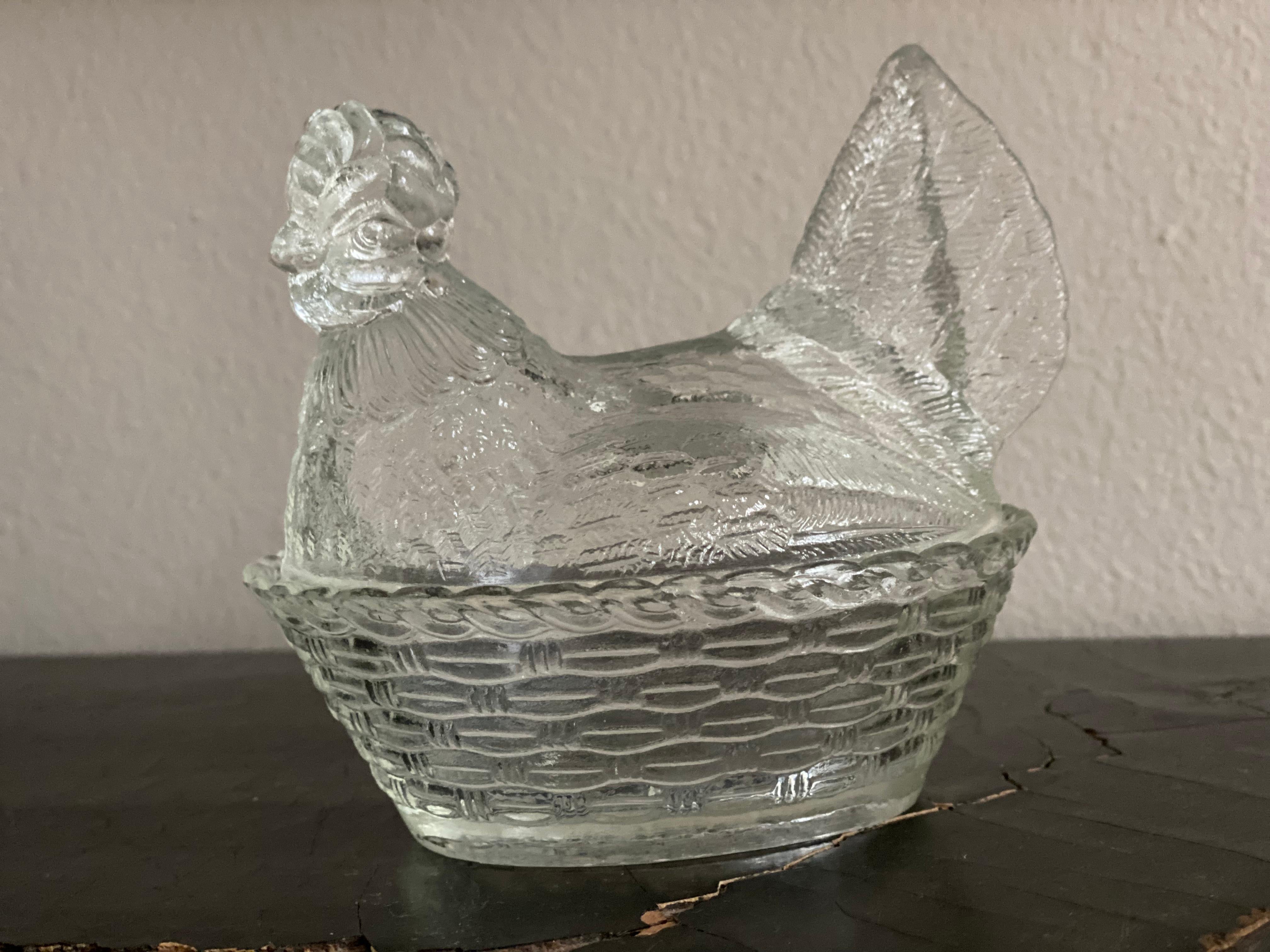 Pair of Lidded Cans/Bonbonniere Made of Pressed Glass, Hens in a Basket For Sale 2