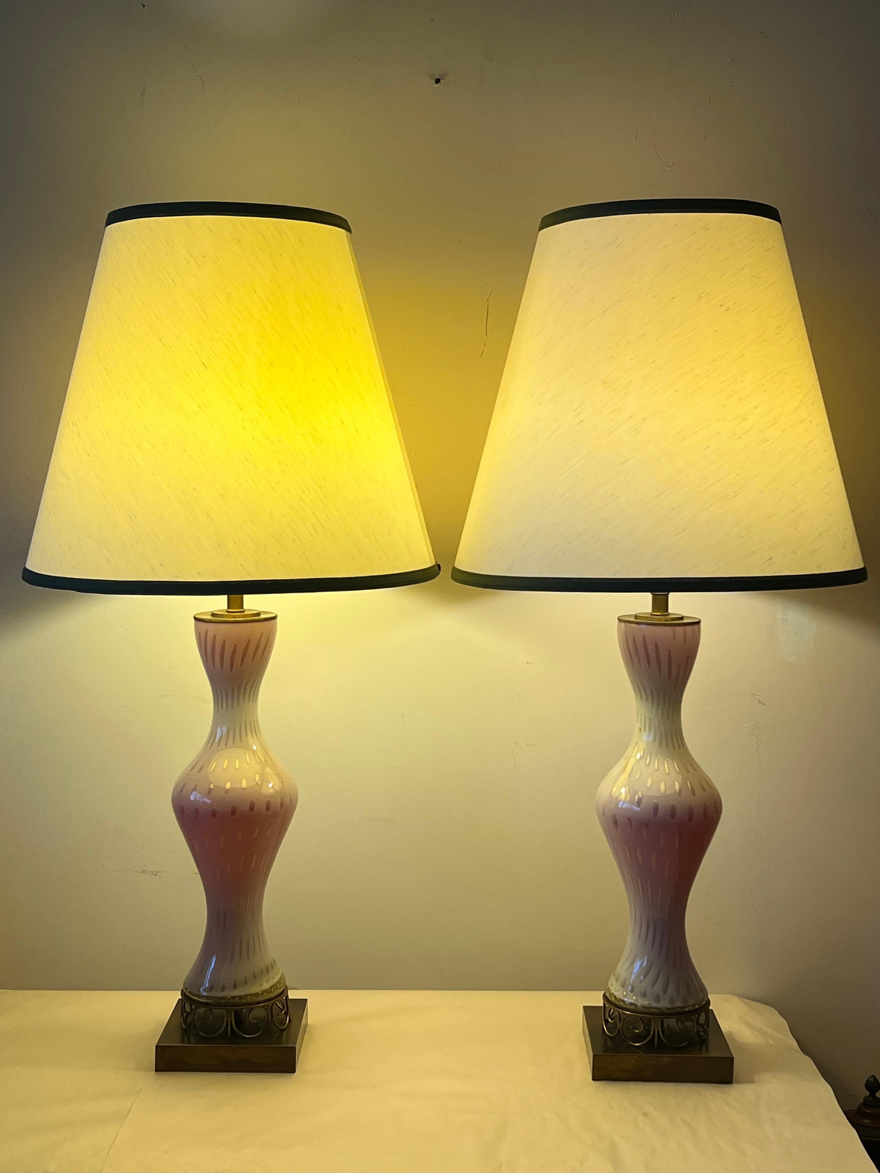 A Pair Of Light Pink Murano Hourglass Lamps Ca' 1950's For Sale 5