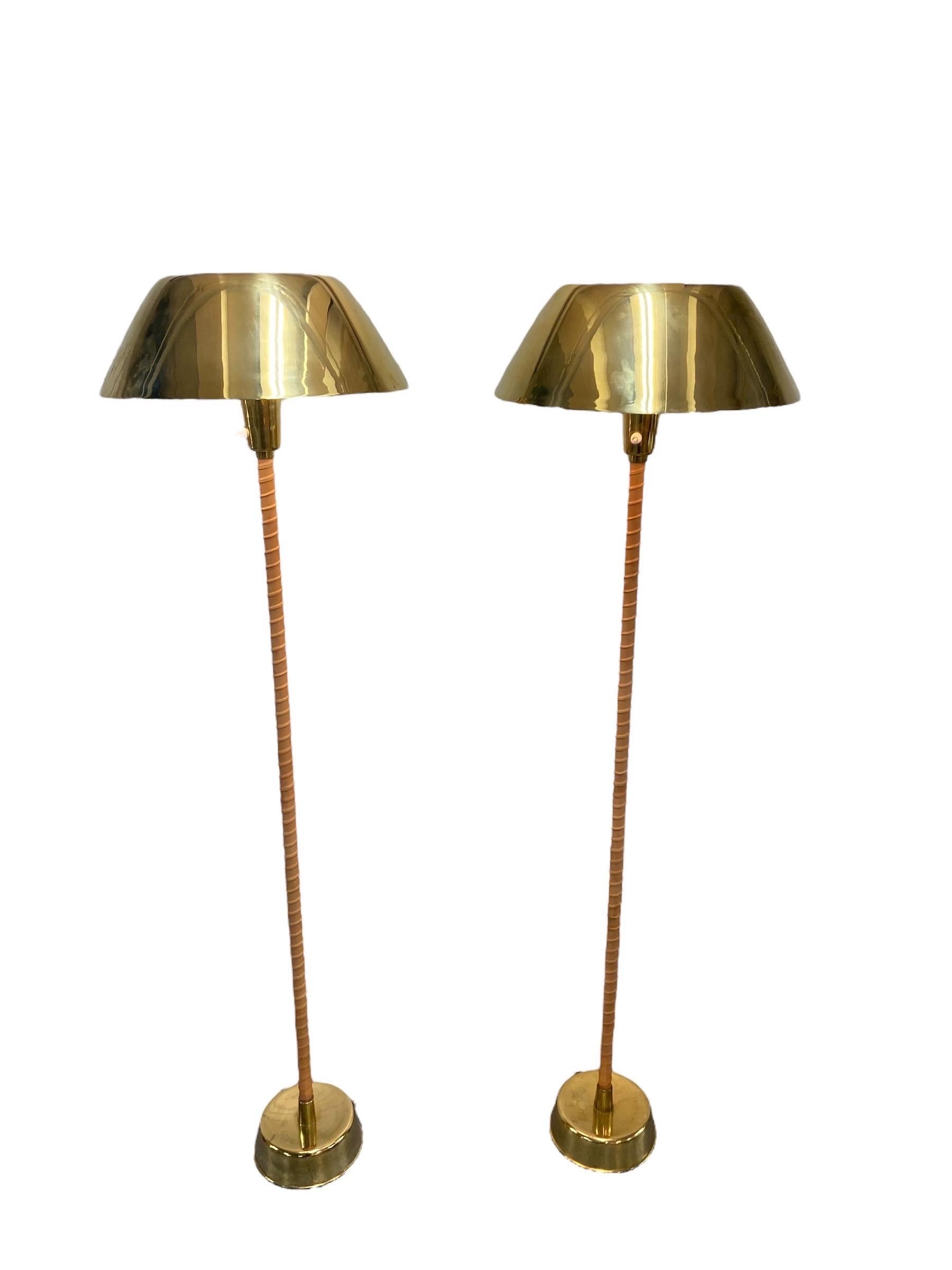 A Pair of Lisa Johansson-Papé Senator Floor Lamp, Orno for Stockmann 1950s In Good Condition In Helsinki, FI