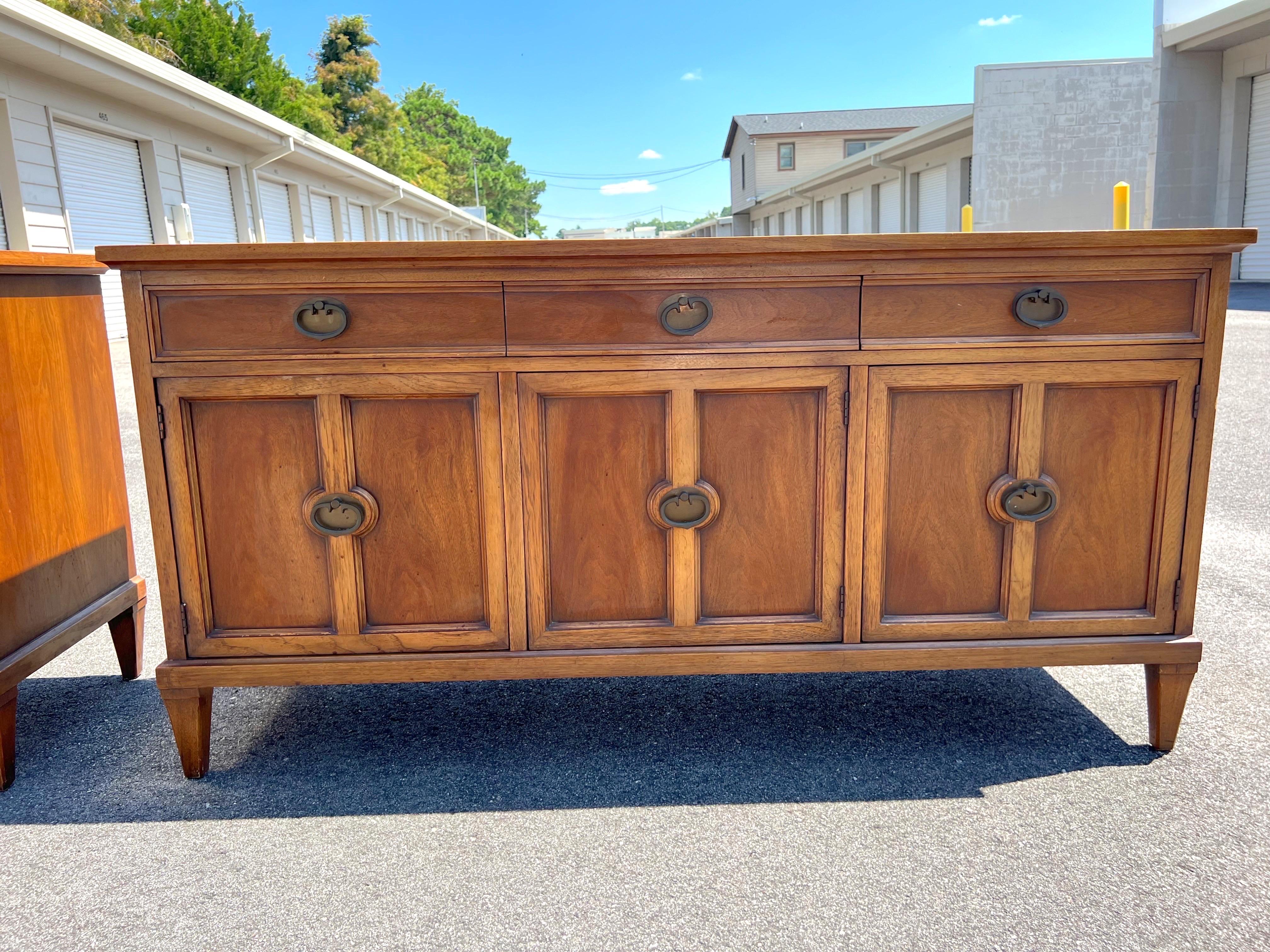 A pair of long Vintage 1970’s Transitional Matching Credenzas/sideboards  In Good Condition In Charleston, SC