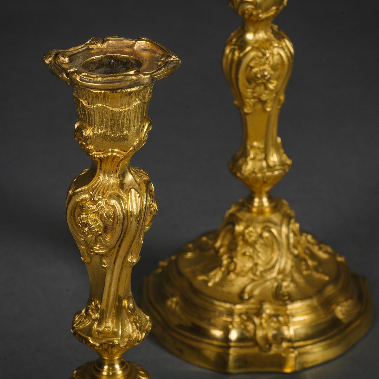 A Pair of Louis XV Style Candlesticks In Good Condition For Sale In Brighton, West Sussex