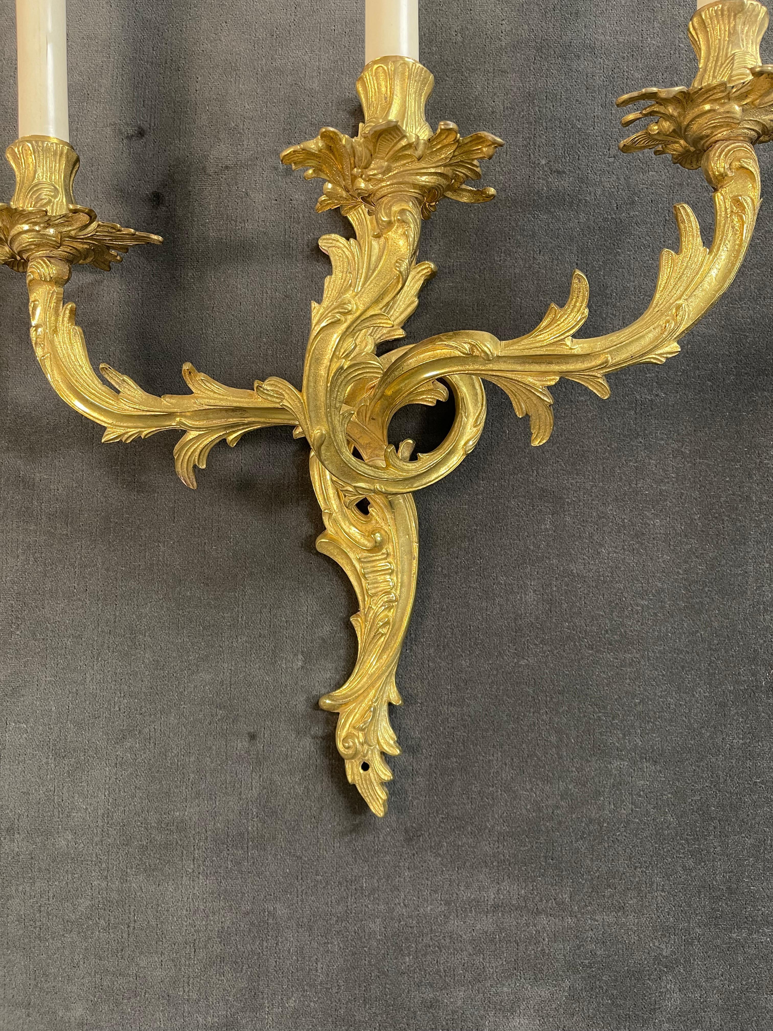 Pair of Louis XV Style Gilt-Bronze Wall Sconces For Sale 7