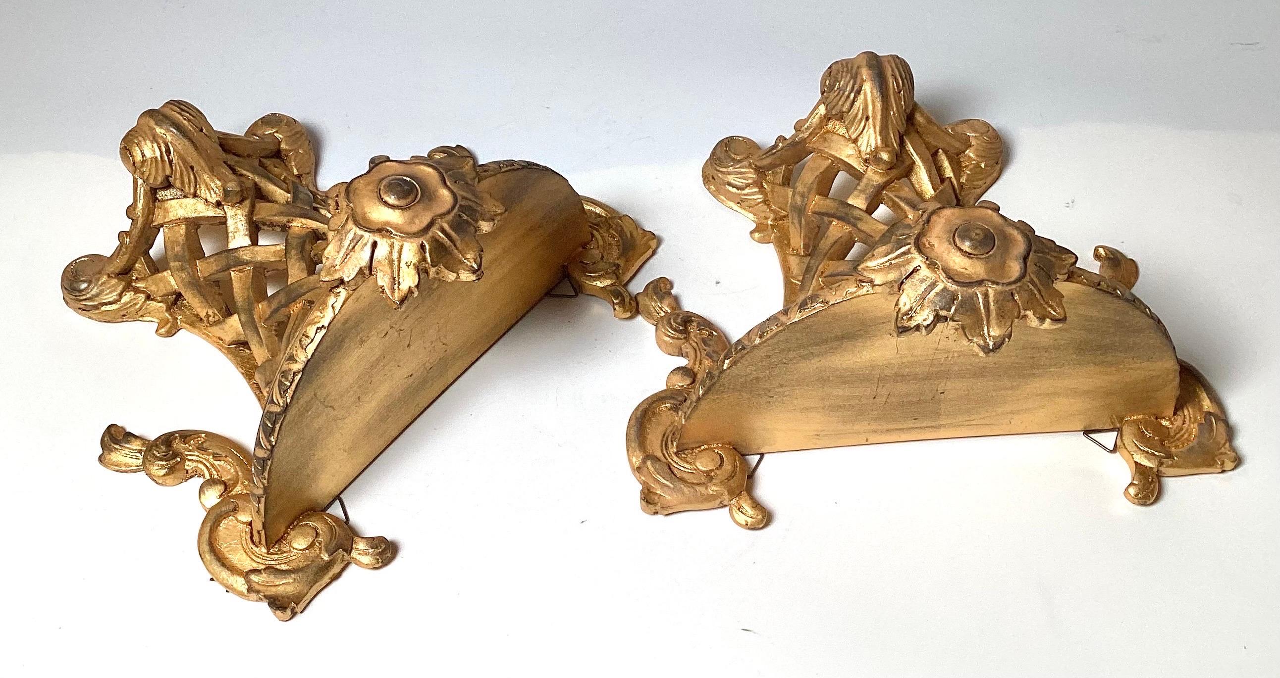 A Pair of Louis XV Style Gilt Wood Wall Shelves In Good Condition For Sale In Lambertville, NJ