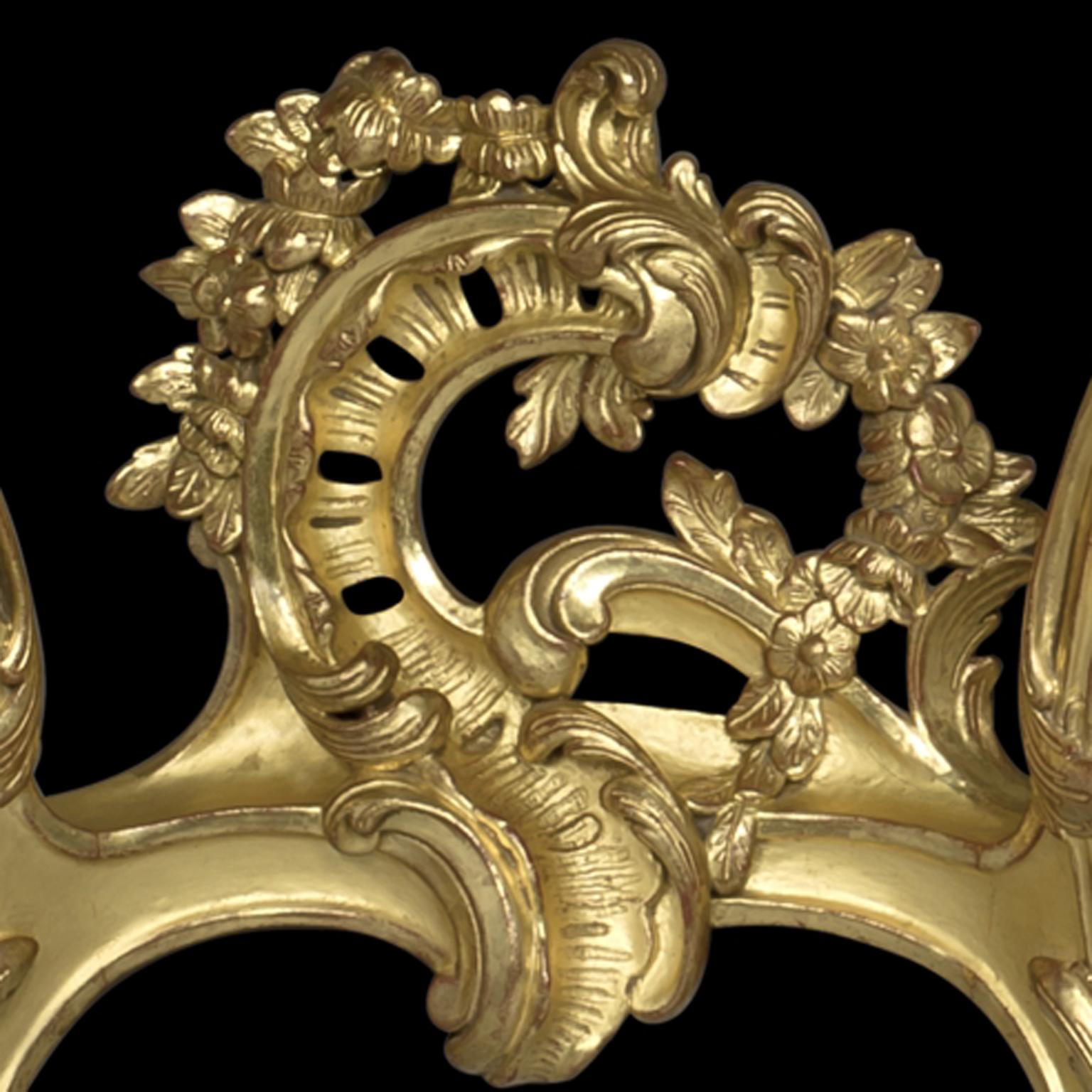 20th Century A Pair of Louis XV Style Giltwood Console d'Applique For Sale