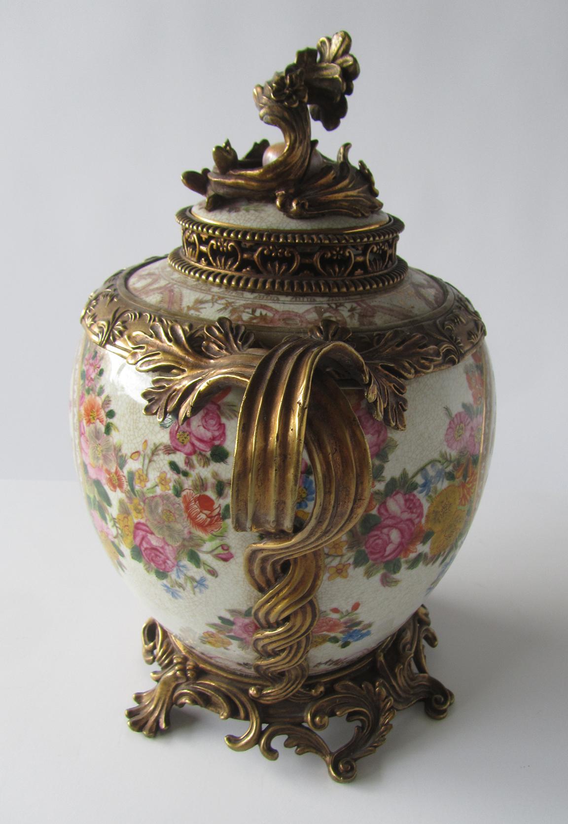 Pair of Louis XV Style Ormolu Mounted Chinese Covered Cache Pots In Good Condition For Sale In Hollywood, FL