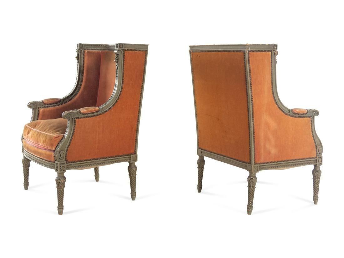 Pair of Louis XVI Carved and Painted Walnut Bergeres a L'Oreilles, 18th Century In Good Condition In Dallas, TX