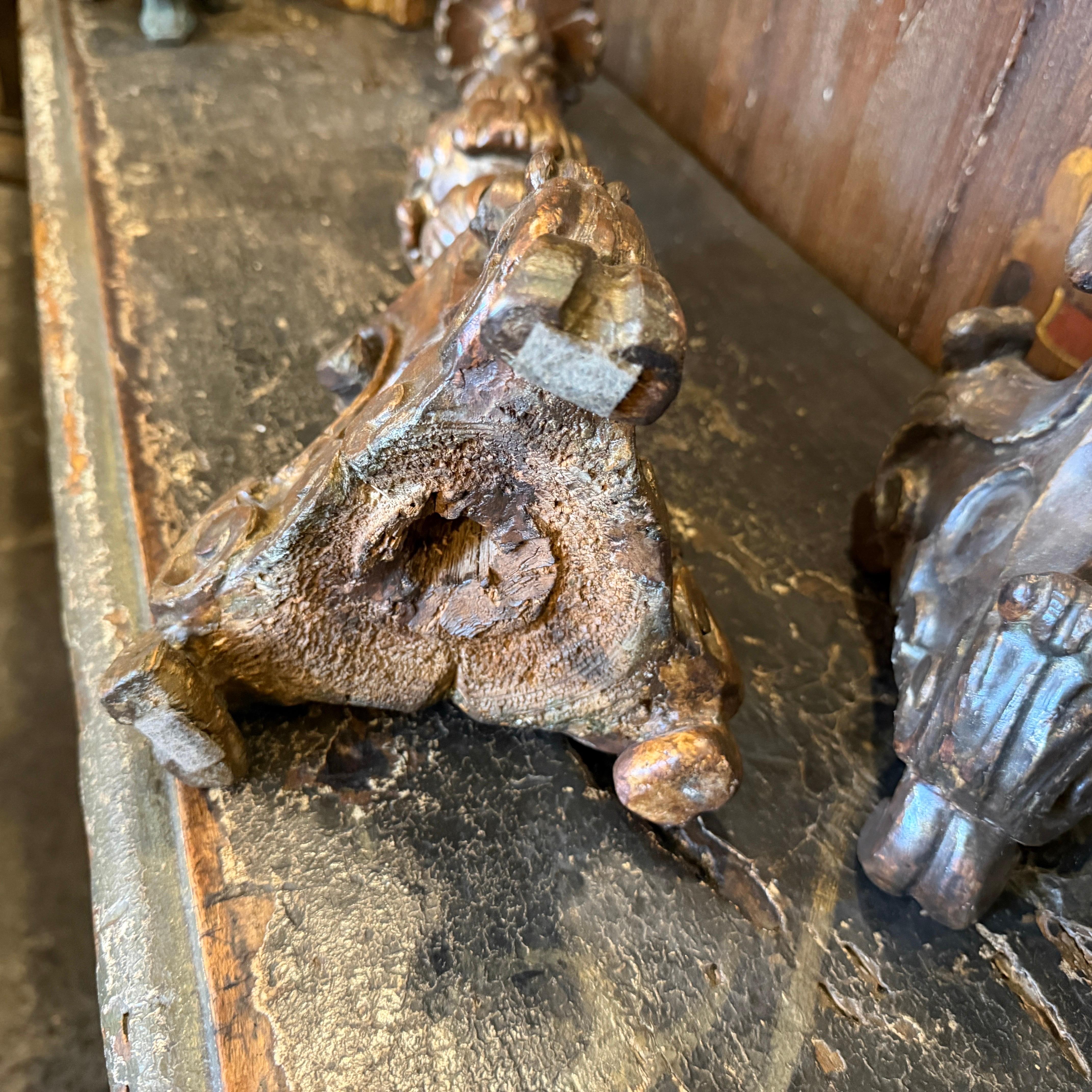 Paire de torchères siciliennes anciennes en Wood Wood sculpté à la main de style Louis XVI en vente 5