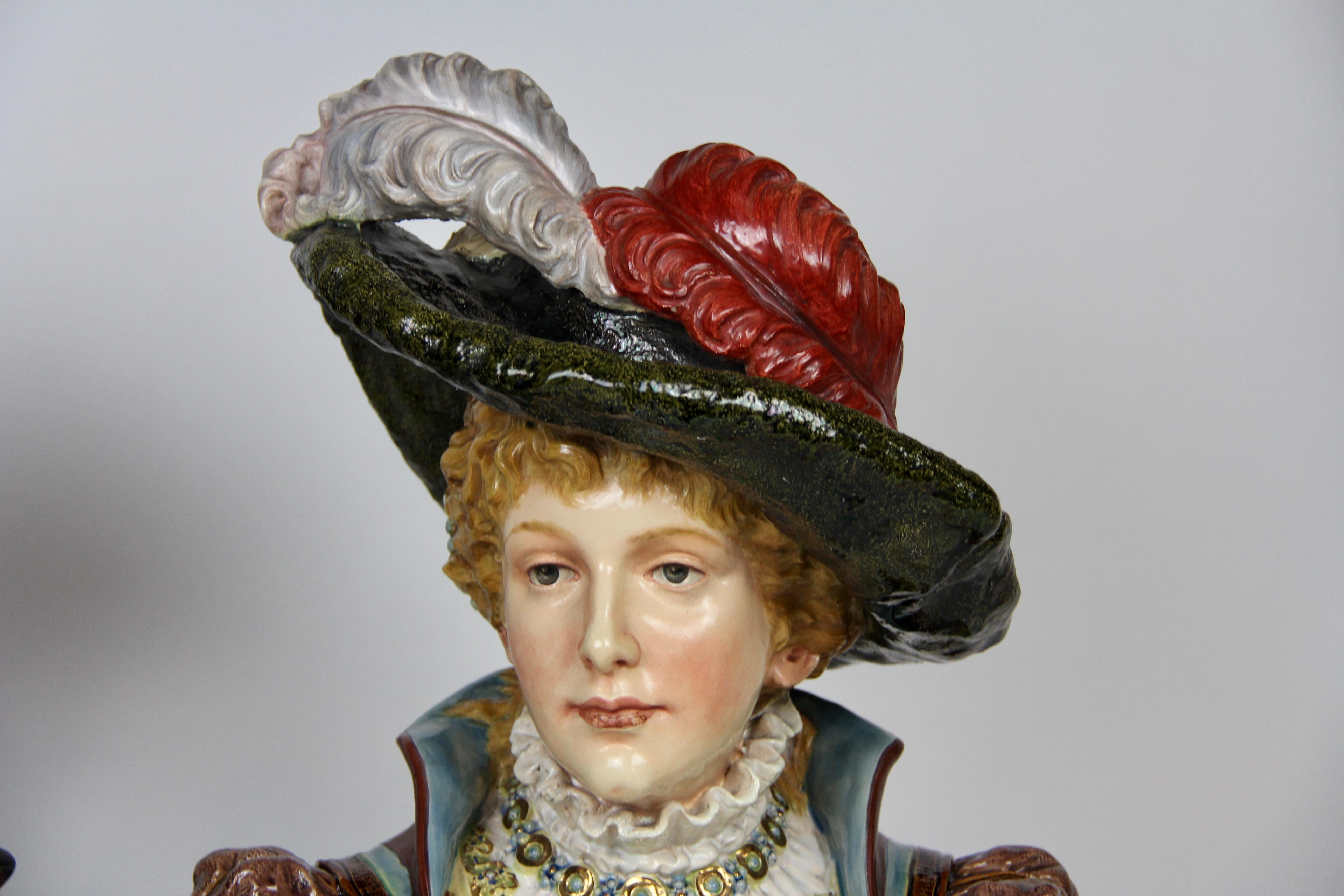 Fin du XIXe siècle Paire de bustes royaux en porcelaine de style Louis XVI en majolique française en vente