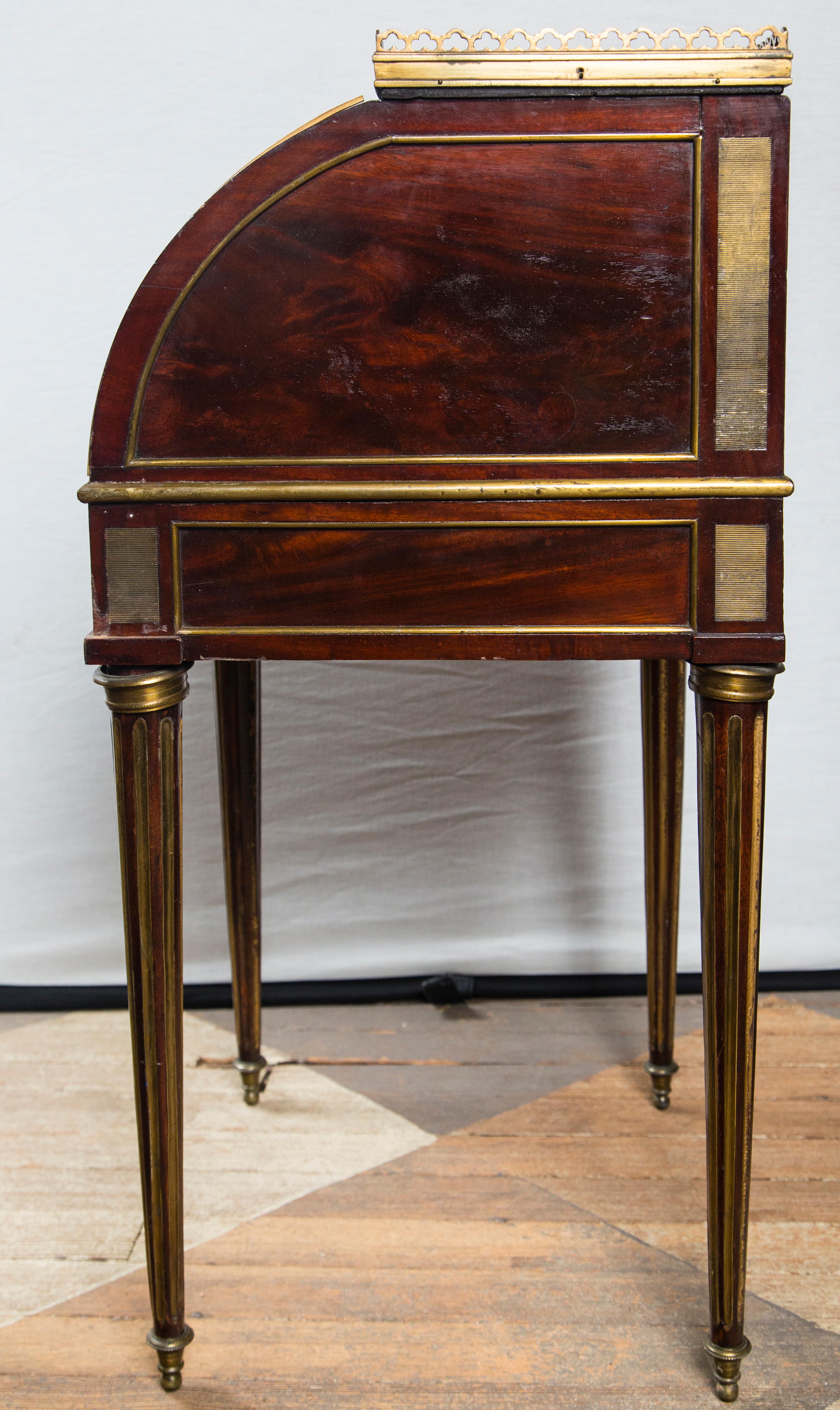 Pair of Louis XVI Style Small Cylinder Desk For Sale 1