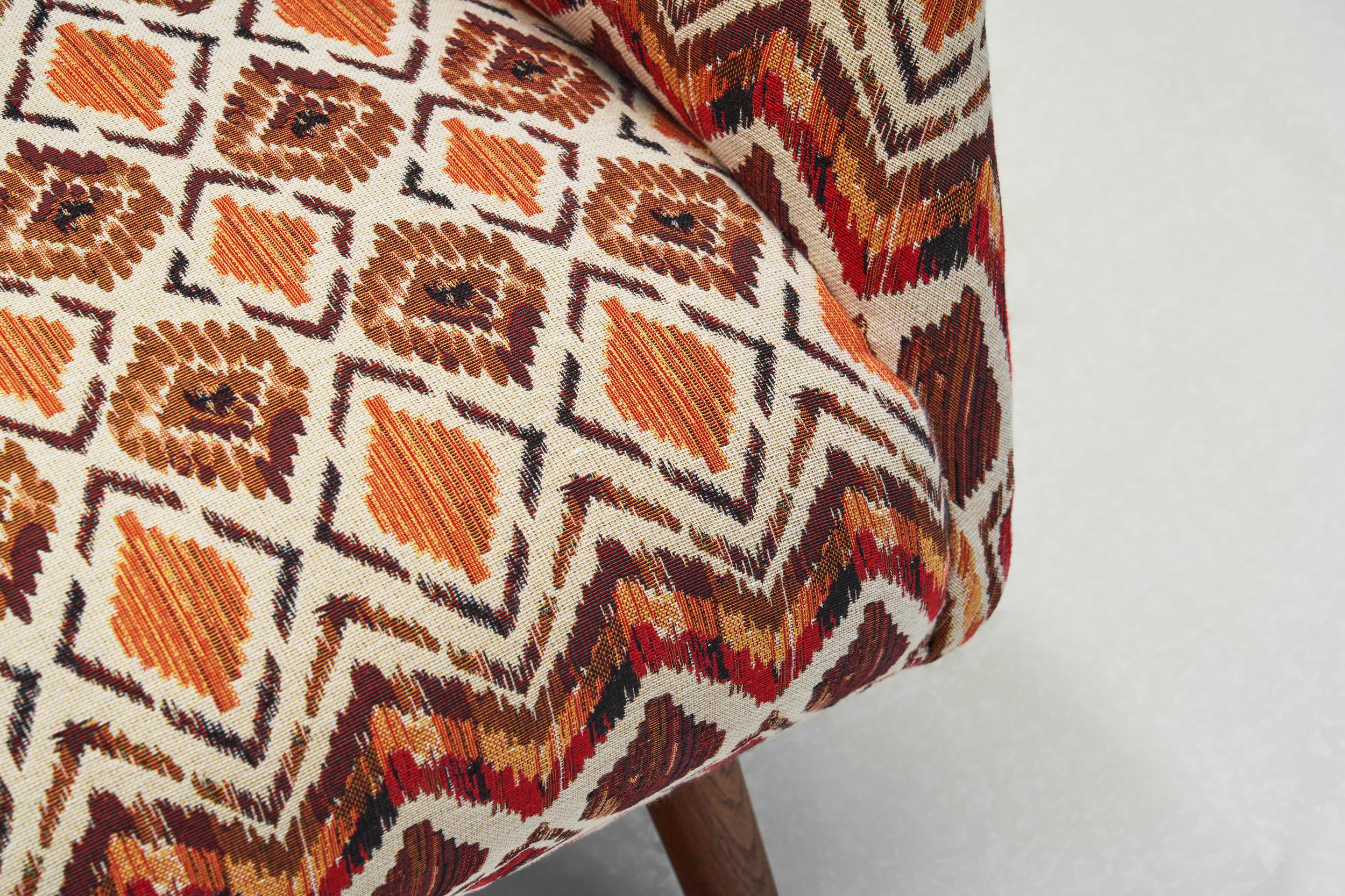 A Pair of Lounge Chairs in Kelim Upholstery, Europe ca 1960s For Sale 6