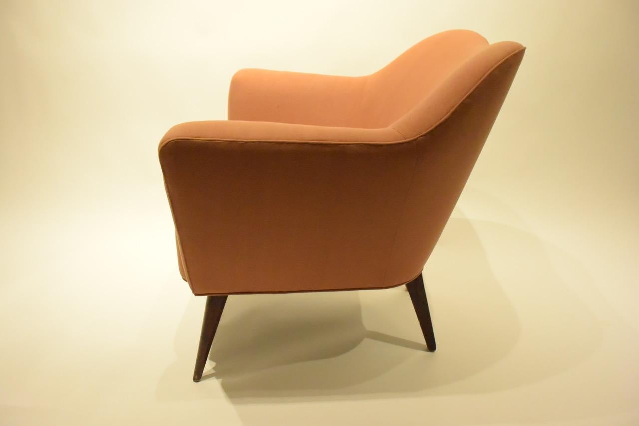 Mid-20th Century Pair of Lounge Chairs