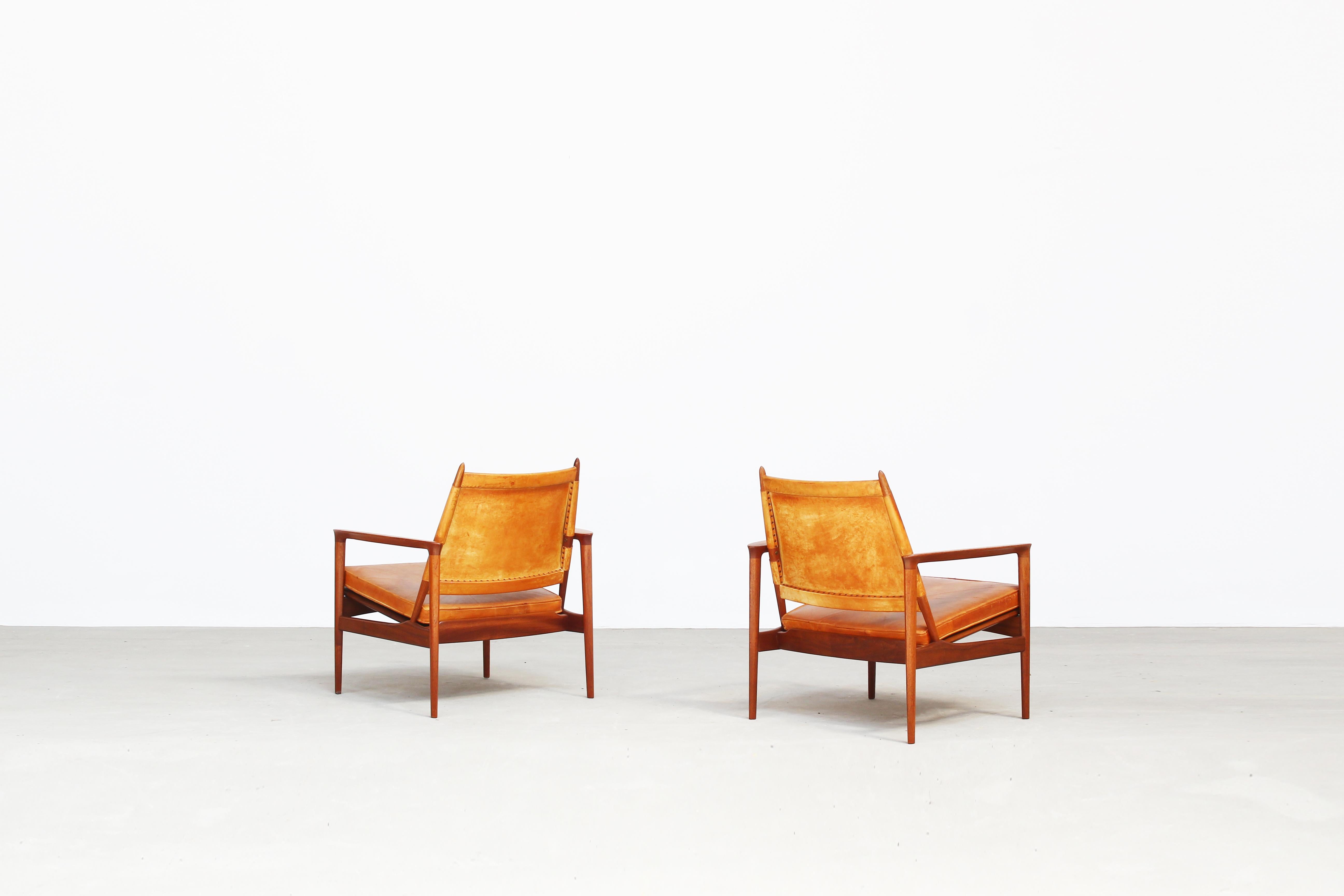 Pair of Danish Lounge Easy Chairs by Torbjørn Afdal for S. Bjørneng Teak Leather In Excellent Condition For Sale In Berlin, DE