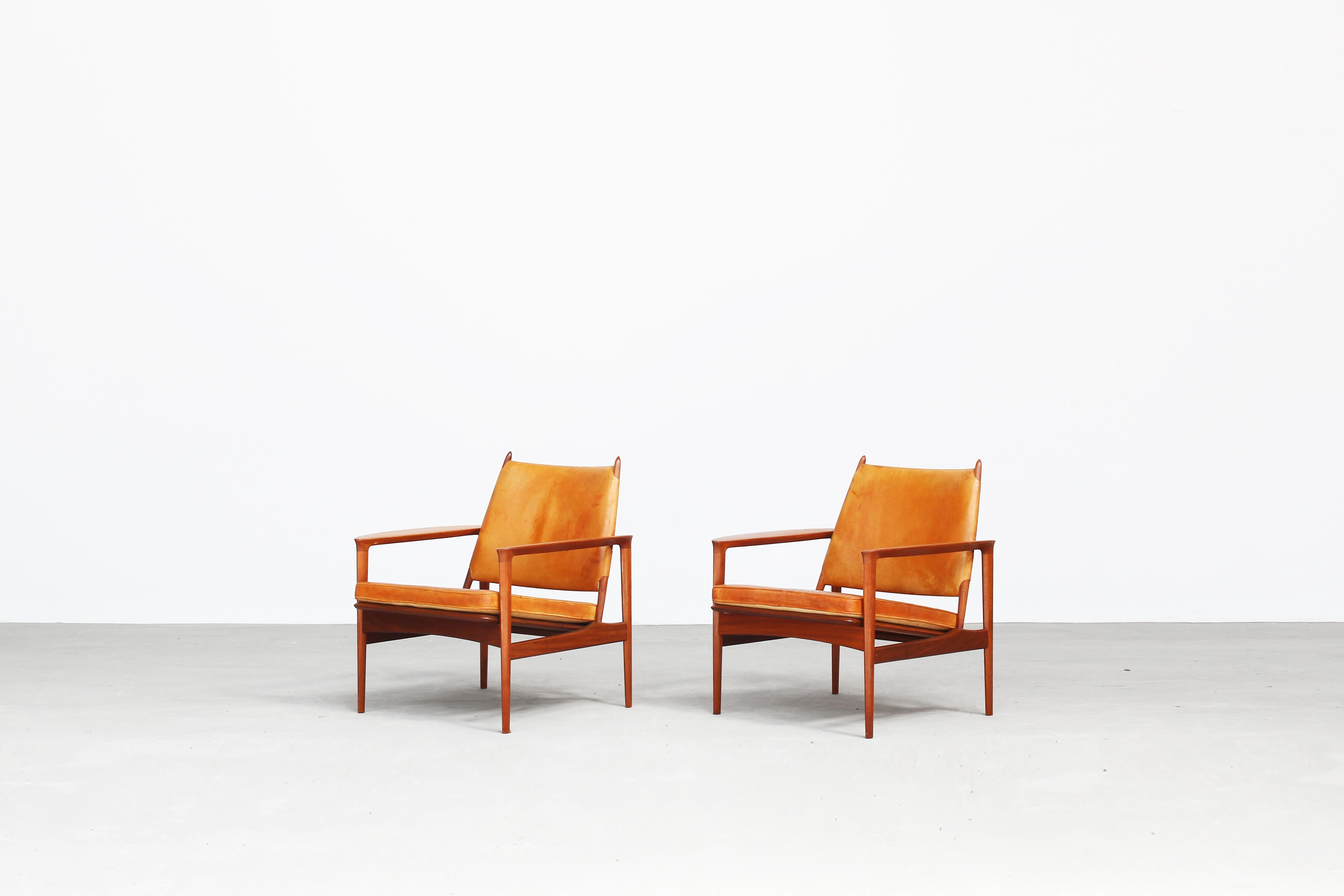 20th Century Pair of Danish Lounge Easy Chairs by Torbjørn Afdal for S. Bjørneng Teak Leather For Sale