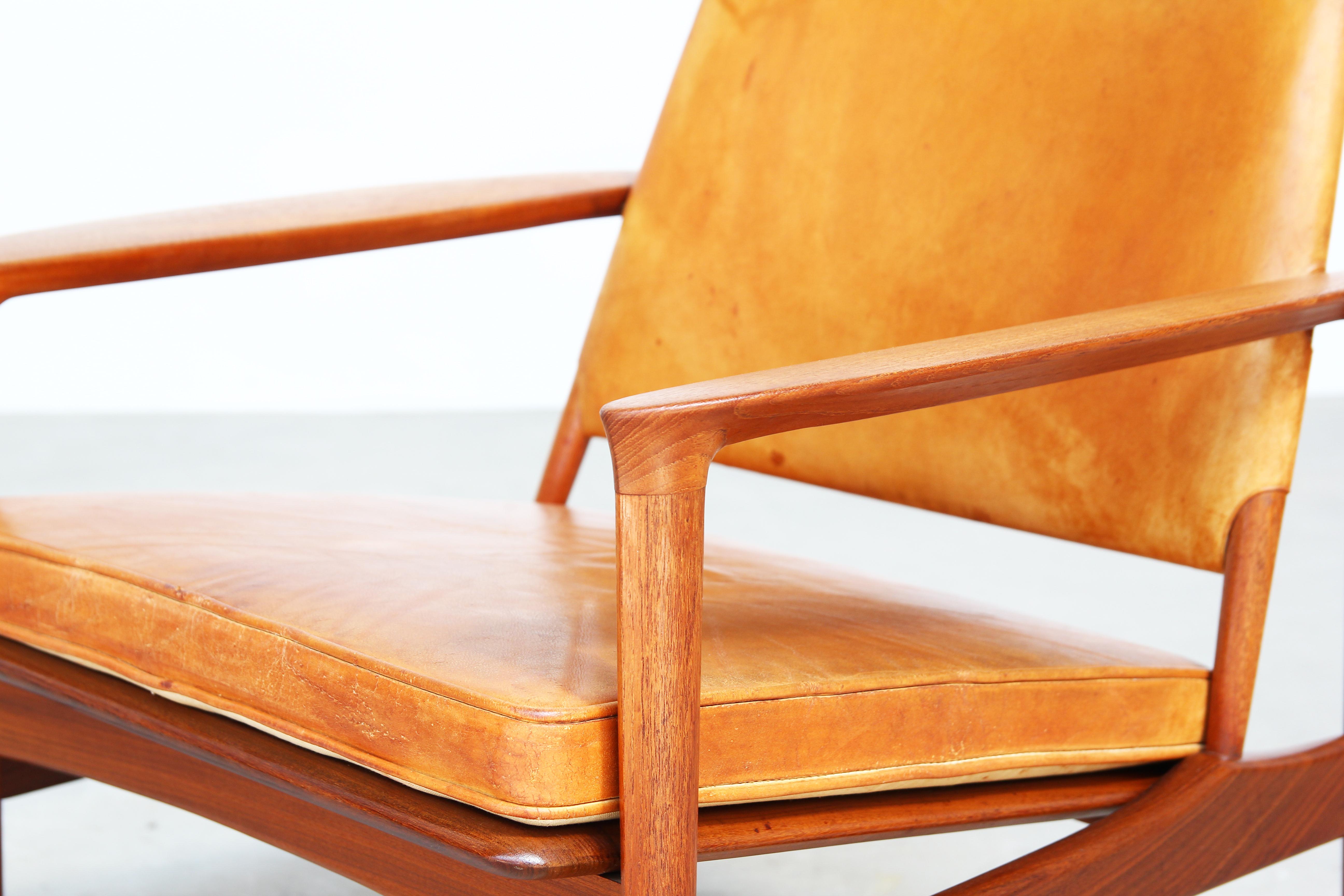 Pair of Danish Lounge Easy Chairs by Torbjørn Afdal for S. Bjørneng Teak Leather For Sale 4