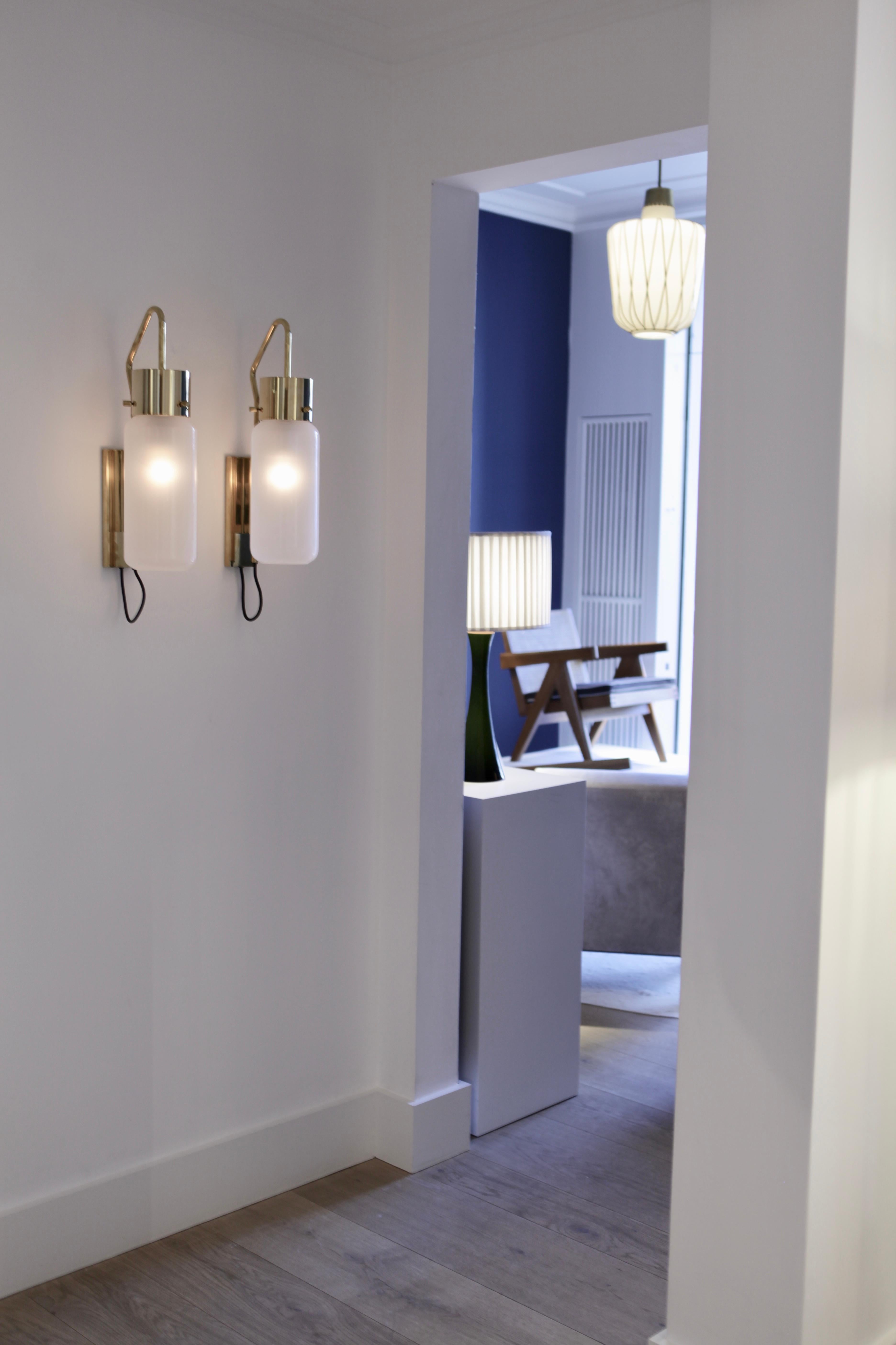 Pair of LP 10 Brass and Opaline Glass Wall Lights by Luigi Caccia Dominioni In Excellent Condition In Berlin, DE