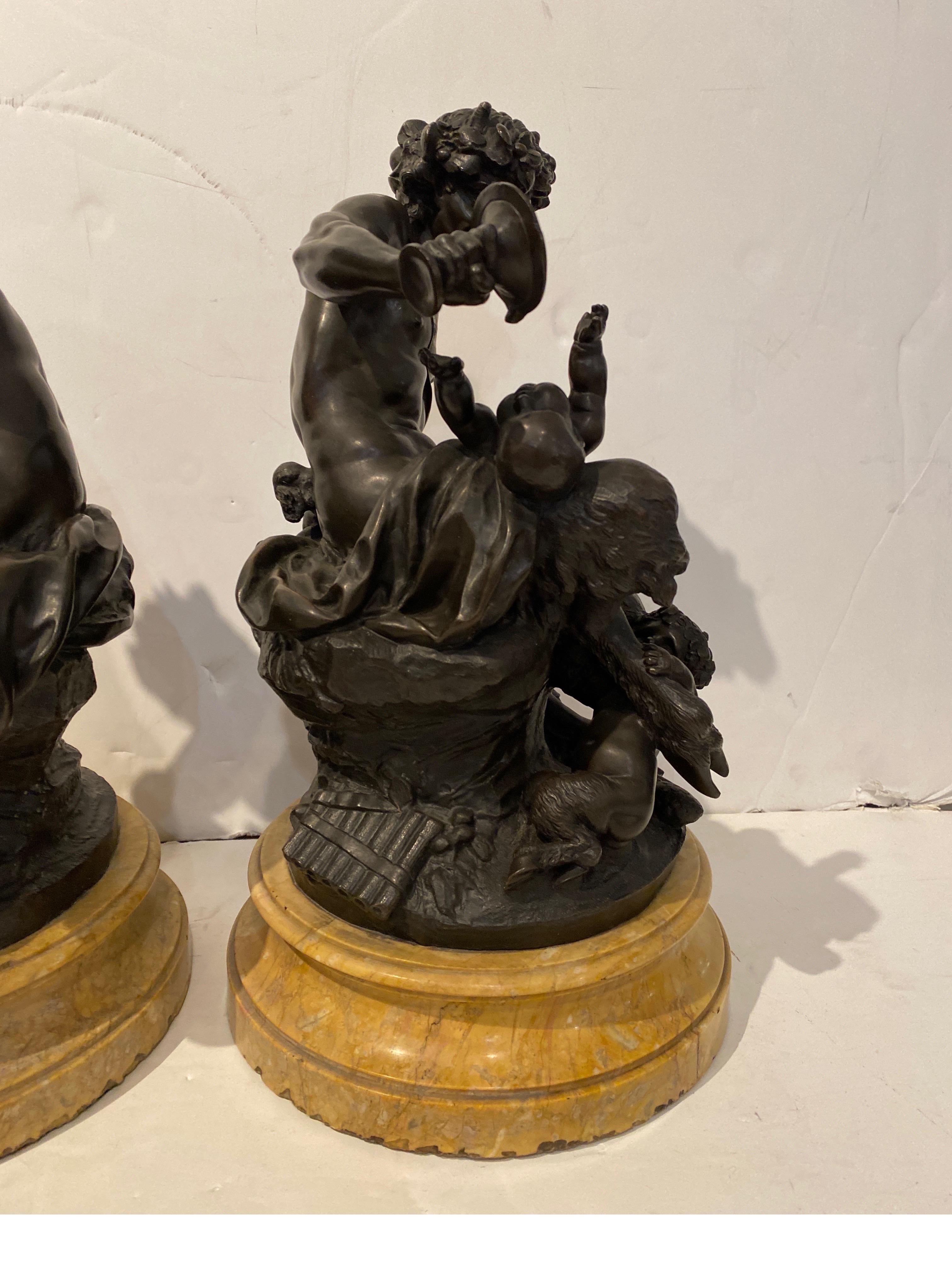 Bronze Paire de magnifiques sculptures en bronze patiné d'après Clodian en vente