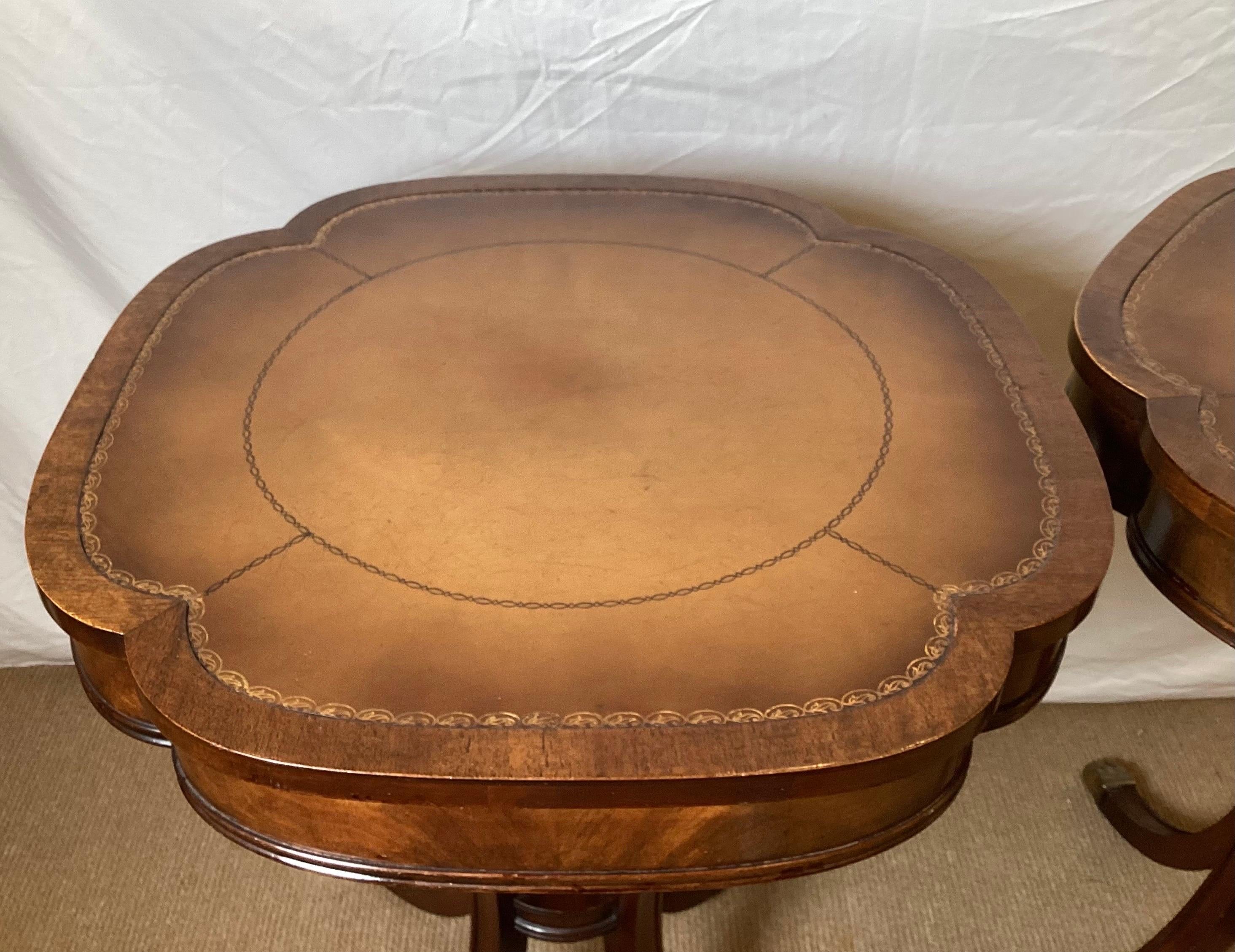 Pair of Mahogany and Leather Duncan Phyfe End Tables In Excellent Condition In Lambertville, NJ