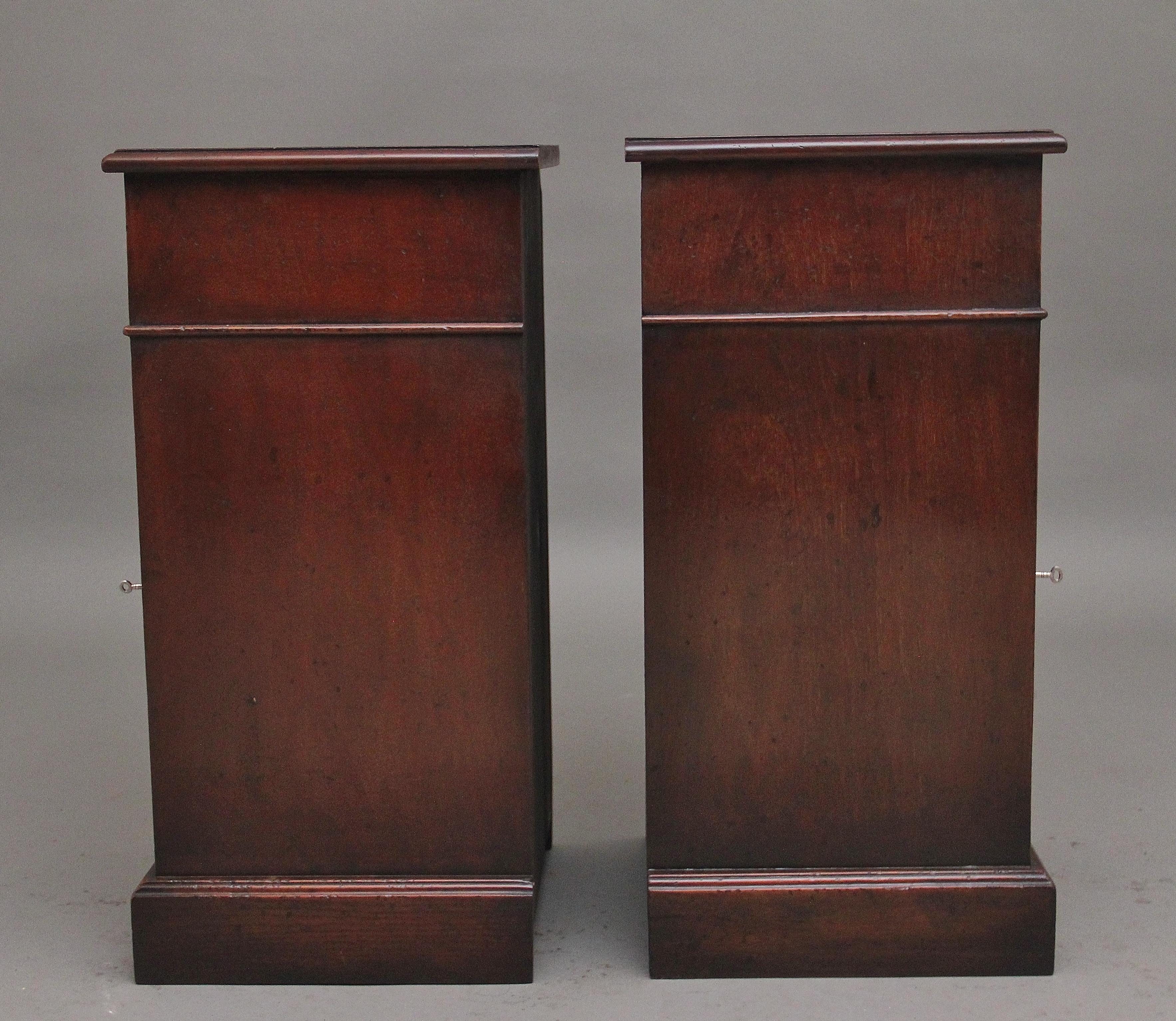 Mahogany A pair of mahogany bedside cabinets 