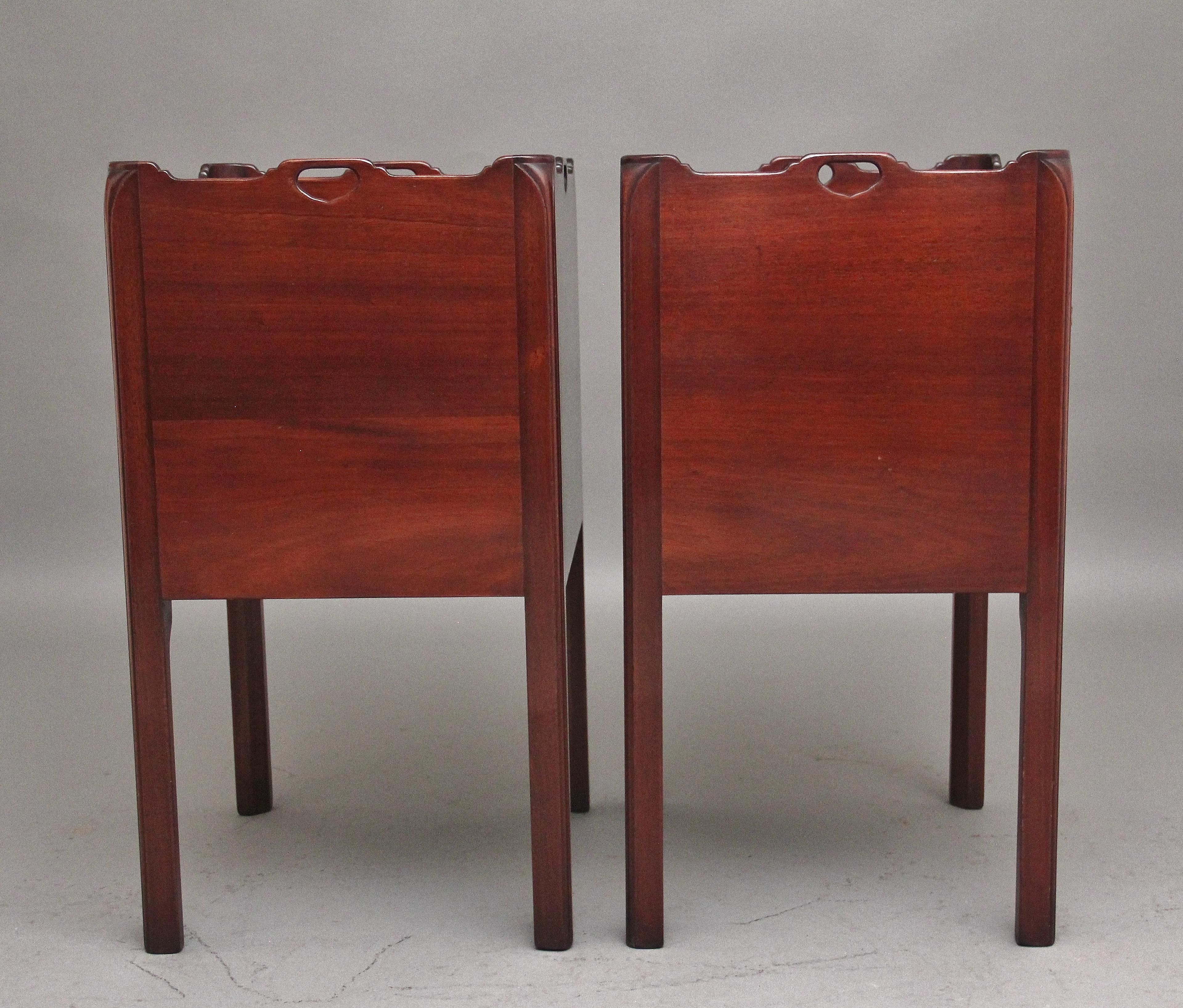 A pair of mahogany tray top bedside cabinets in the Georgian style For Sale 2