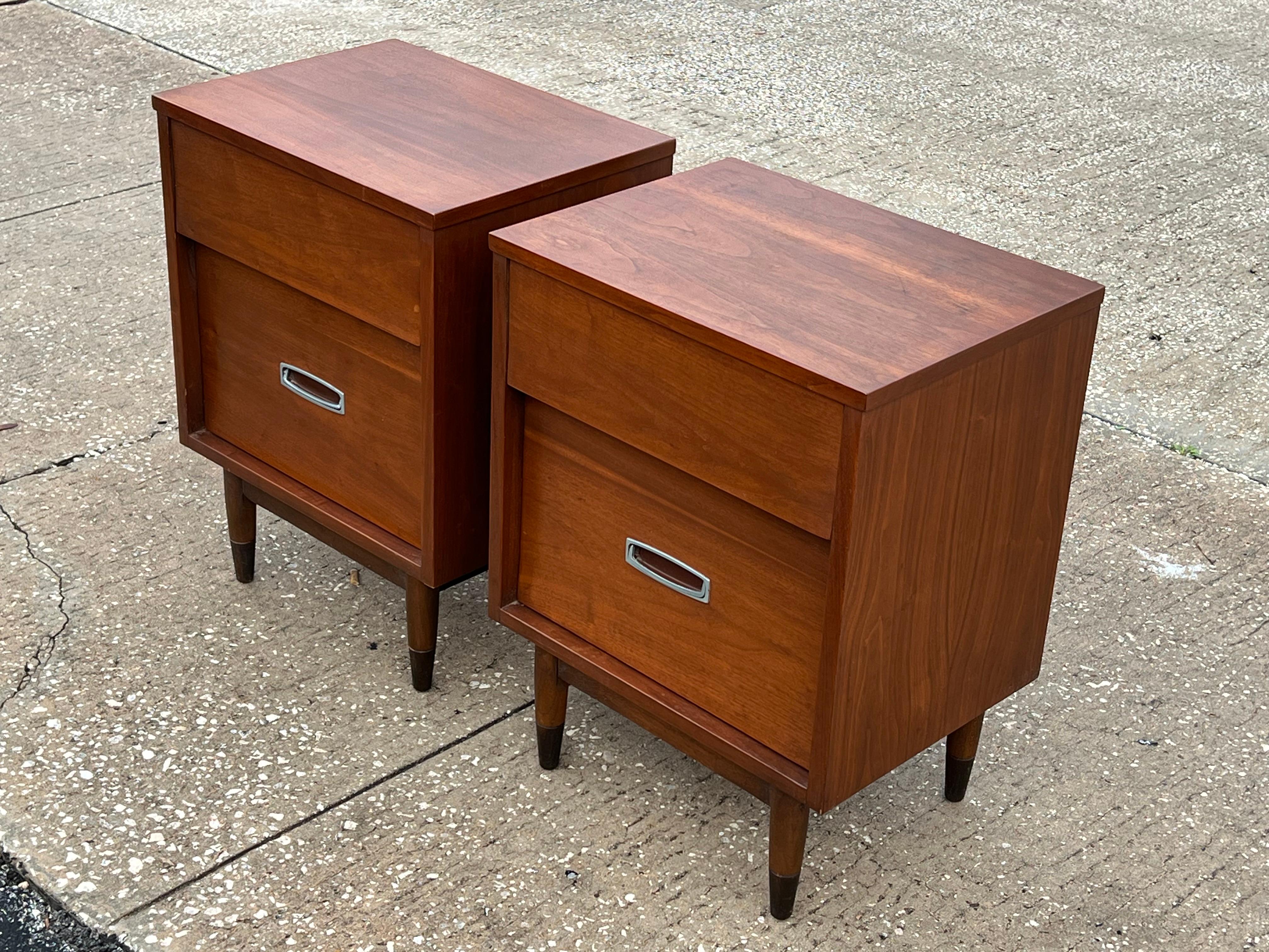 A Pair of Mainline by Hooker Mid Century Night Stands ca' 1960's For Sale 6