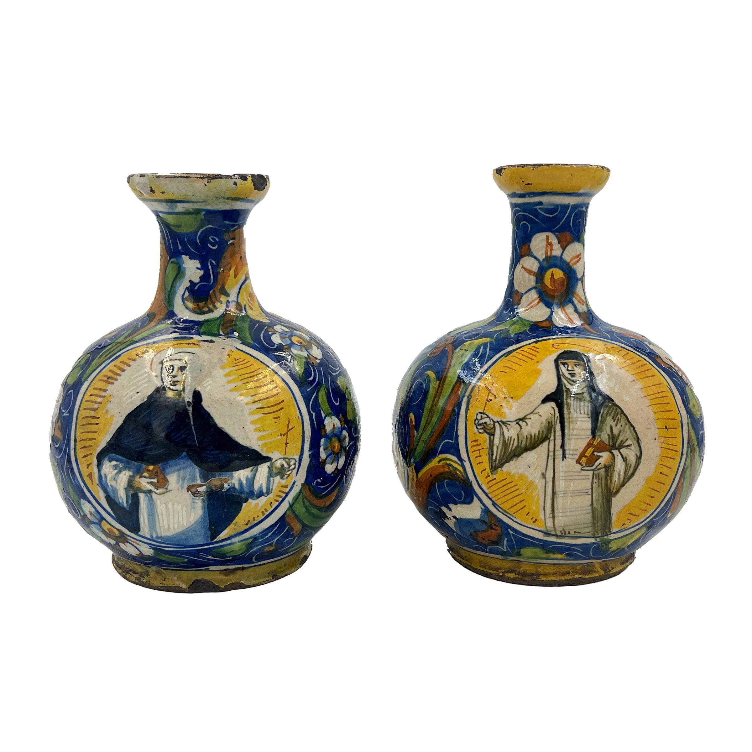 Italian Pair of Maiolica Polychrome Vases, Italy, 18th Century For Sale