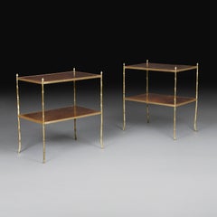 Ein Paar Maison Bagues zweistufige Lederetagere