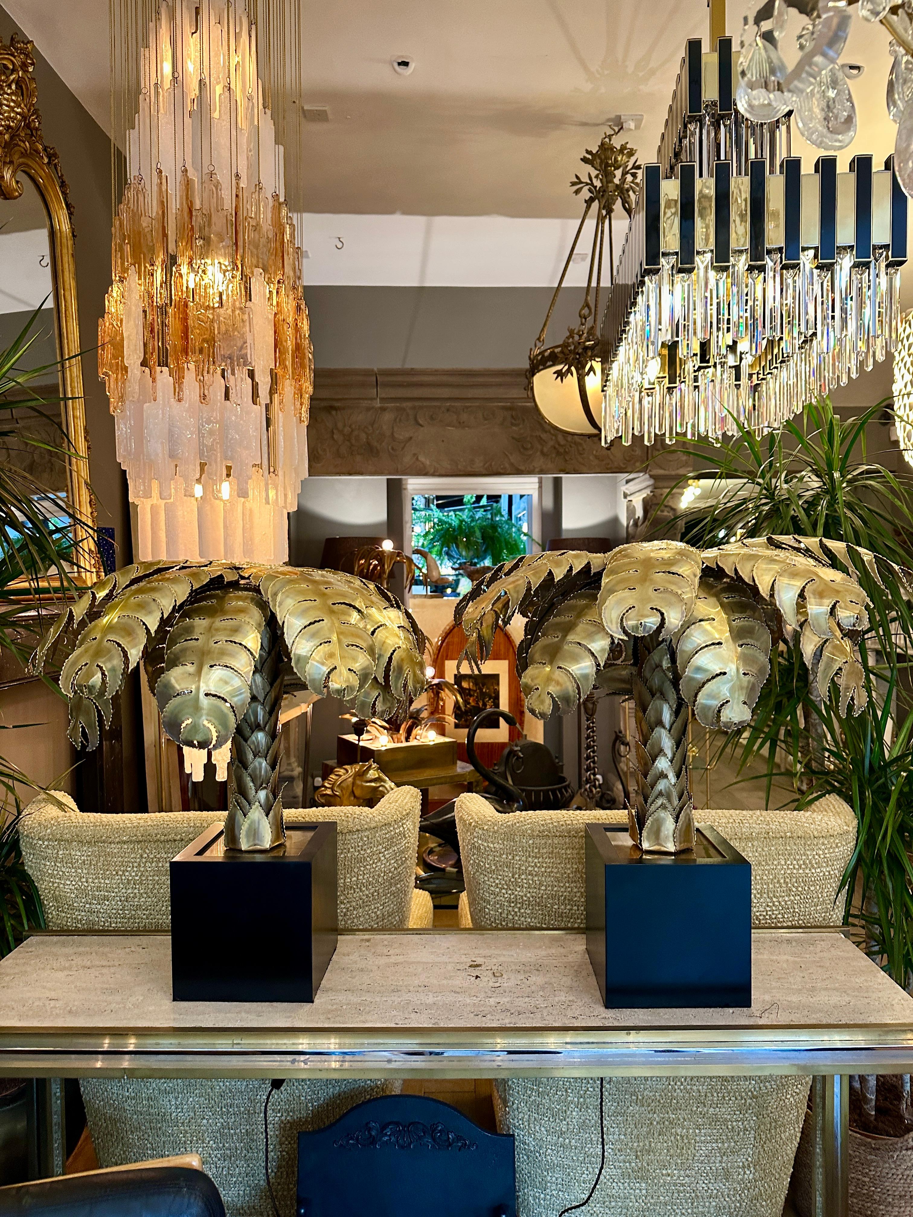 A Pair Of Maison Jansen Palm Tree Table Lamps For Sale 7