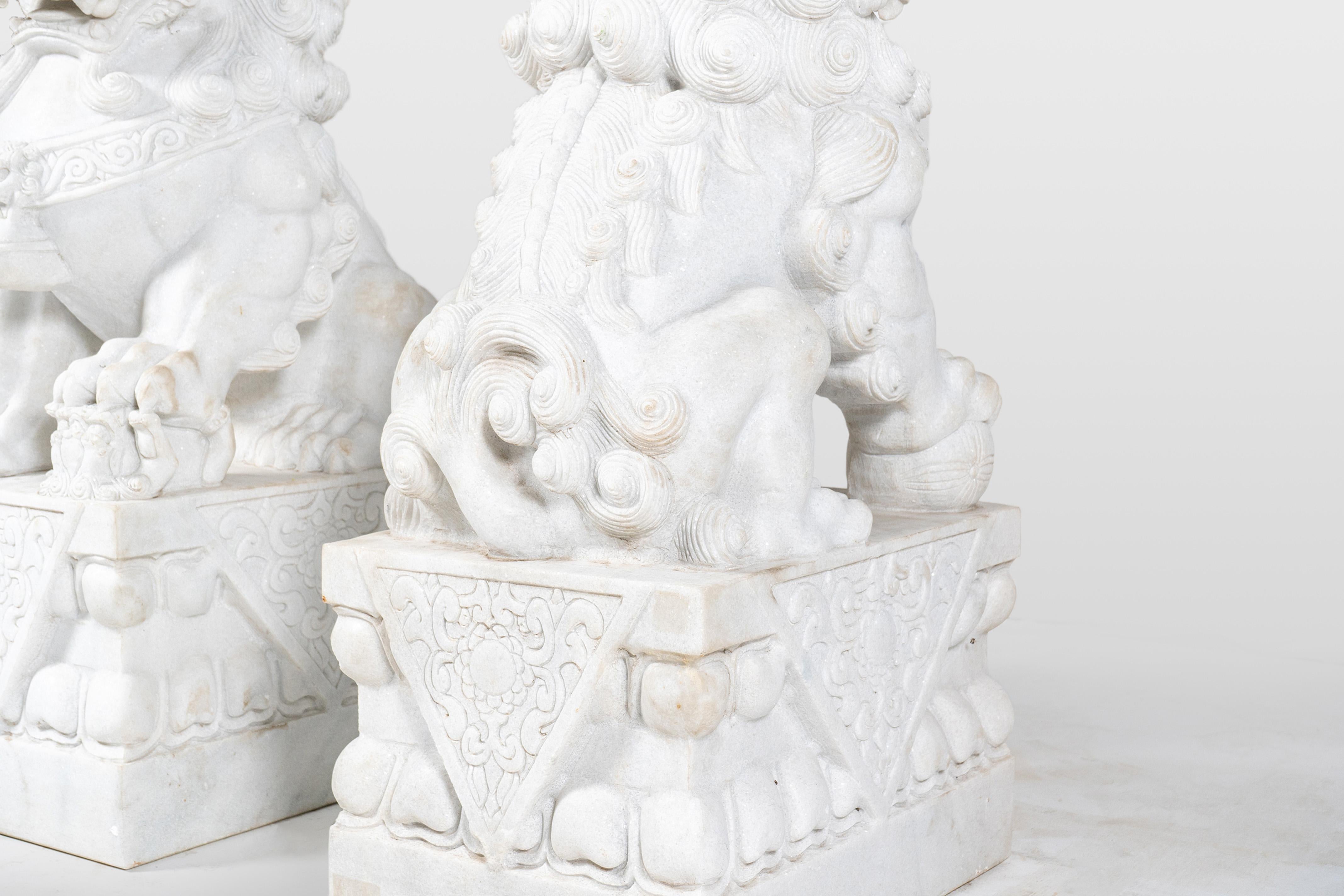A Pair of Marble Foo Lions 10