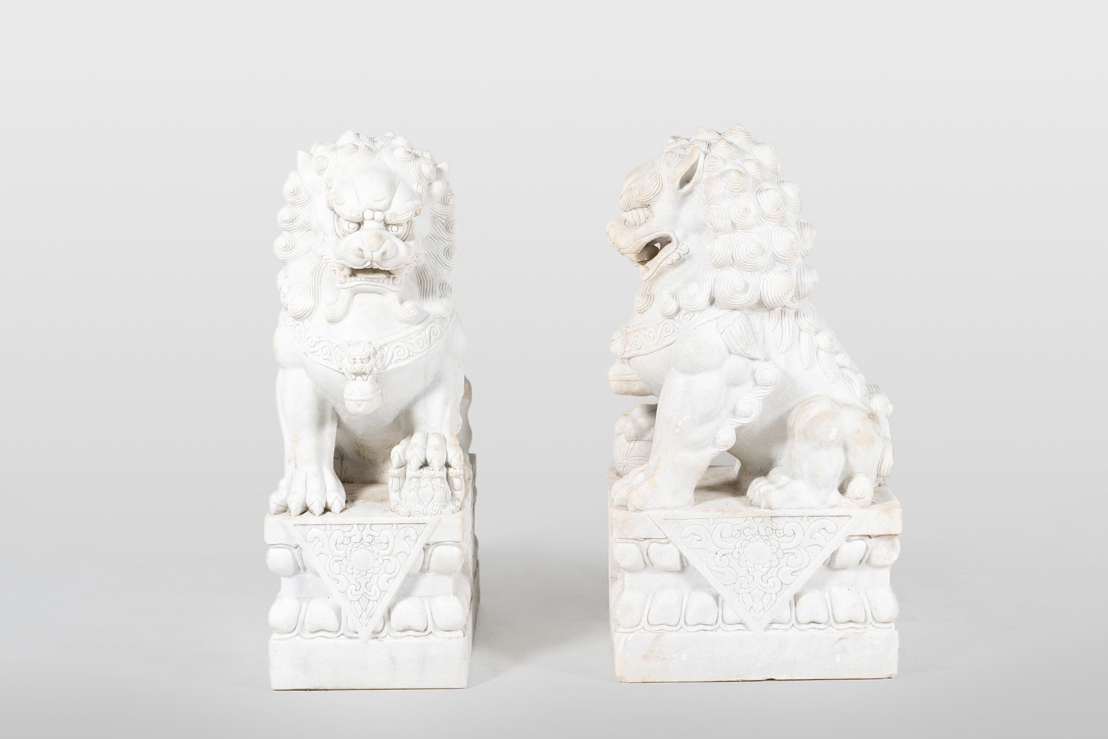 Chinese A Pair of Marble Foo Lions