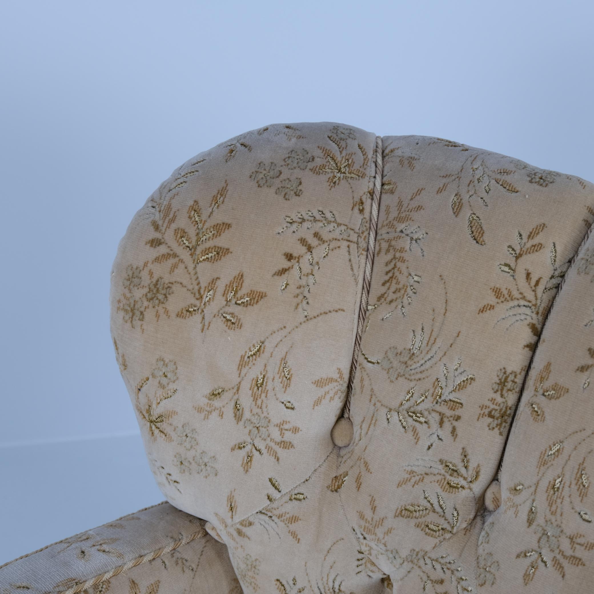 Ein Paar finnische Sessel im Stil von Märta Blomstedt, 1940er Jahre (Schaffell und Schafleder) im Angebot