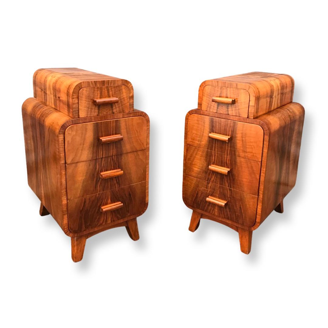 Pair of Matching Figured Walnut Art Deco Bedside Cabinets / Nightstands 7