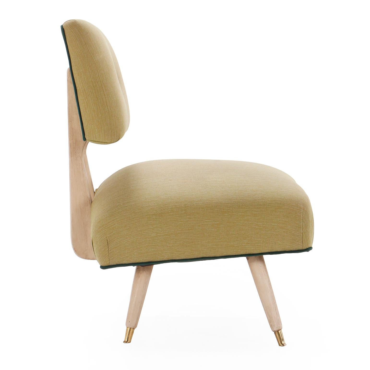 Pareja de sillones bajos de tocador MCM pintados y tapizados, c. 1950. en Bueno estado para la venta en Philadelphia, PA