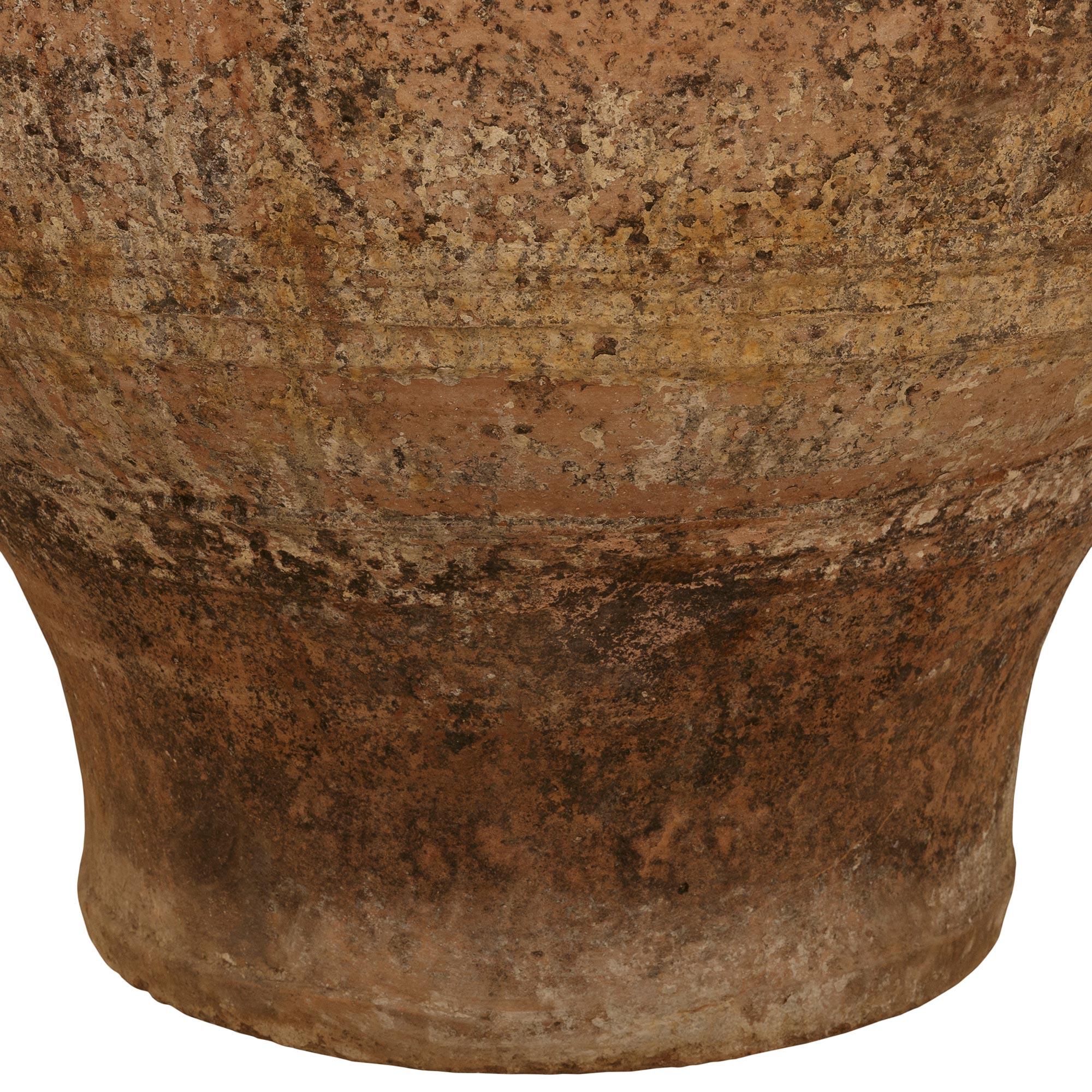 Coppia di vasi da olive in terracotta patinata mediterranea del XIX secolo in vendita 2