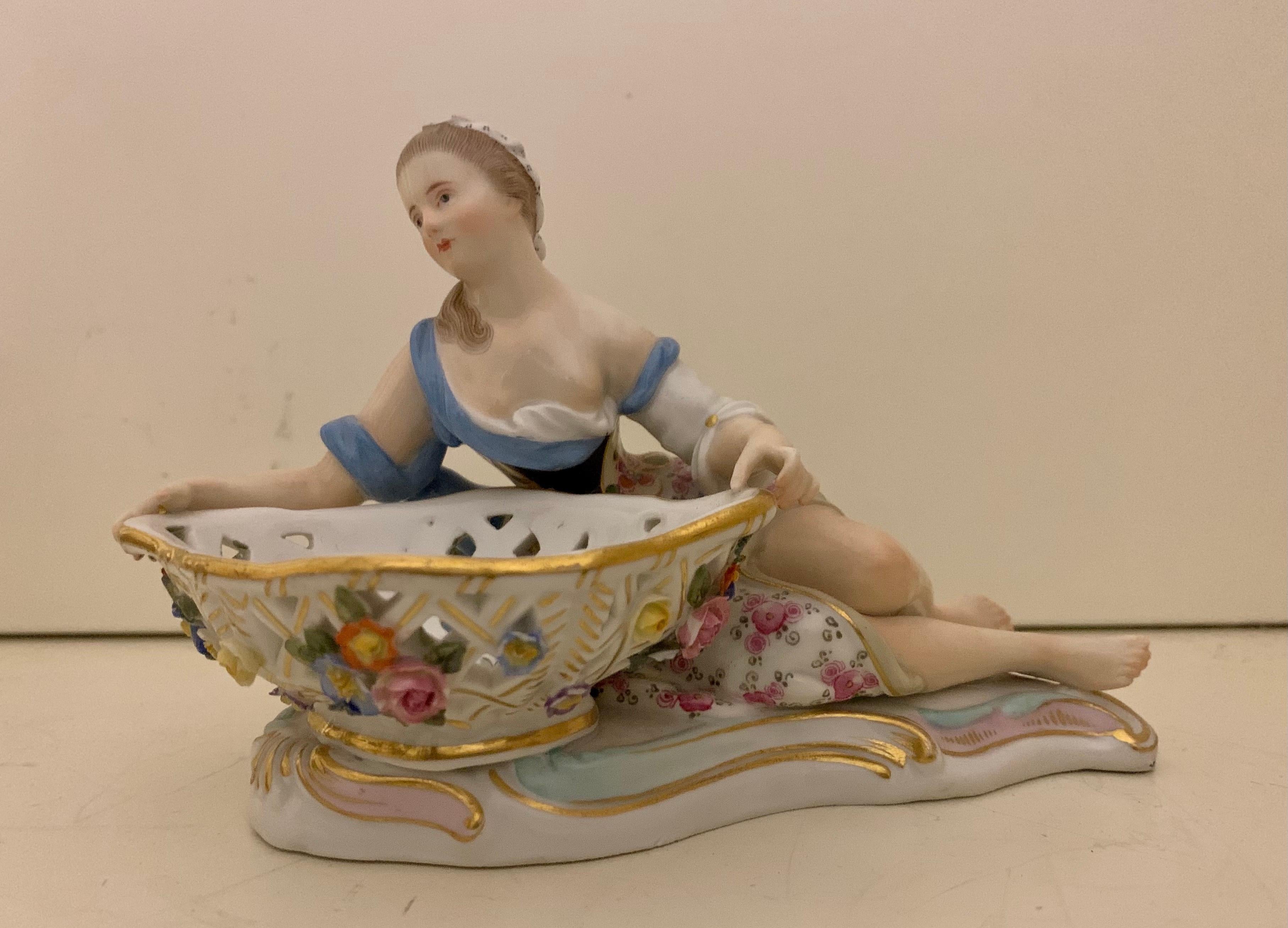 Pair of Meissen Porcelain Figural Sweet Meat Dishes Antique, Circa 19th Century 4
