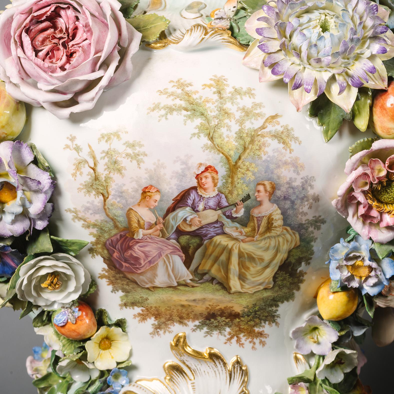 A Pair of Meissen Porcelain Flower-Encrusted Vases, Covers and Stands 2