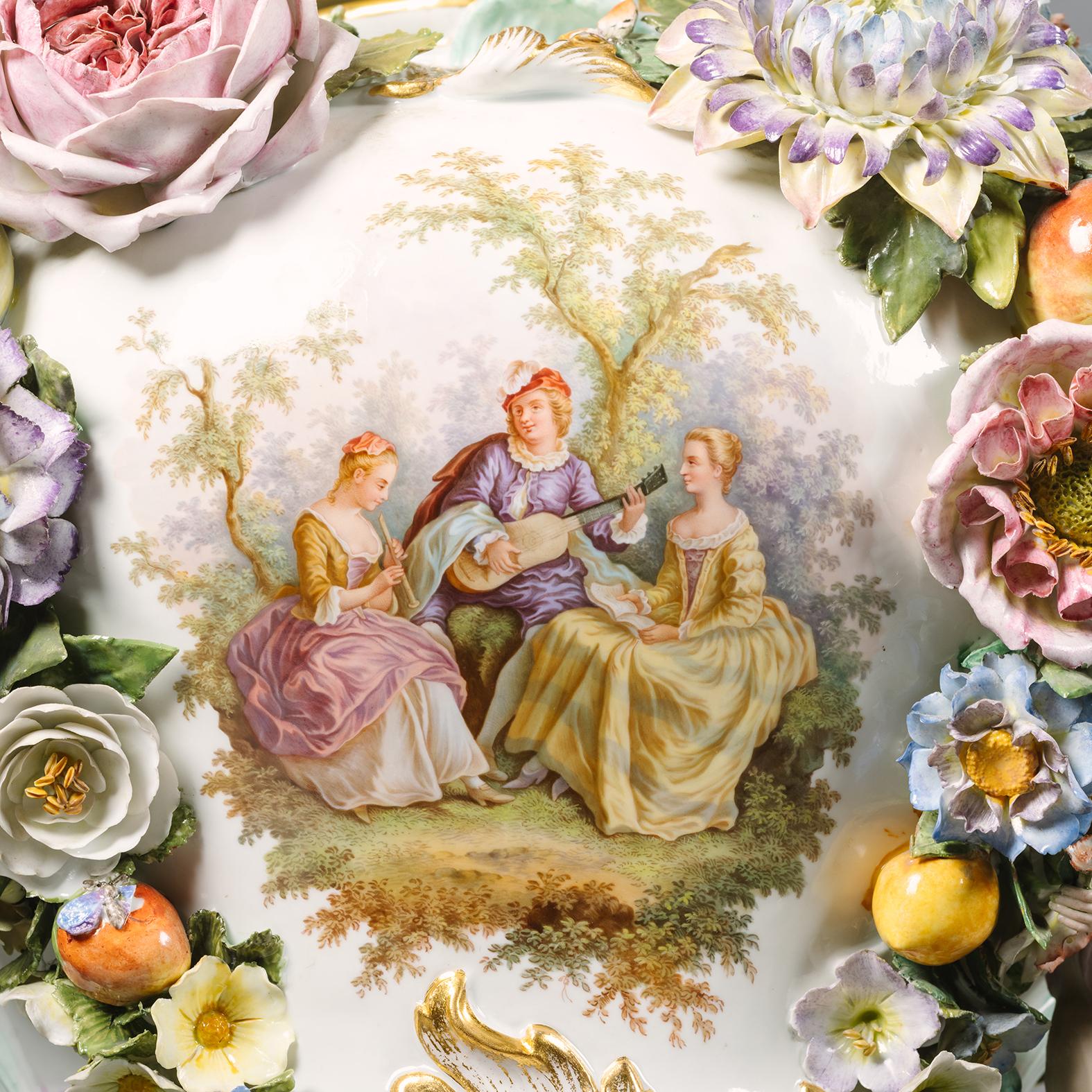 A Pair of Meissen Porcelain Flower-Encrusted Vases, Covers and Stands 3