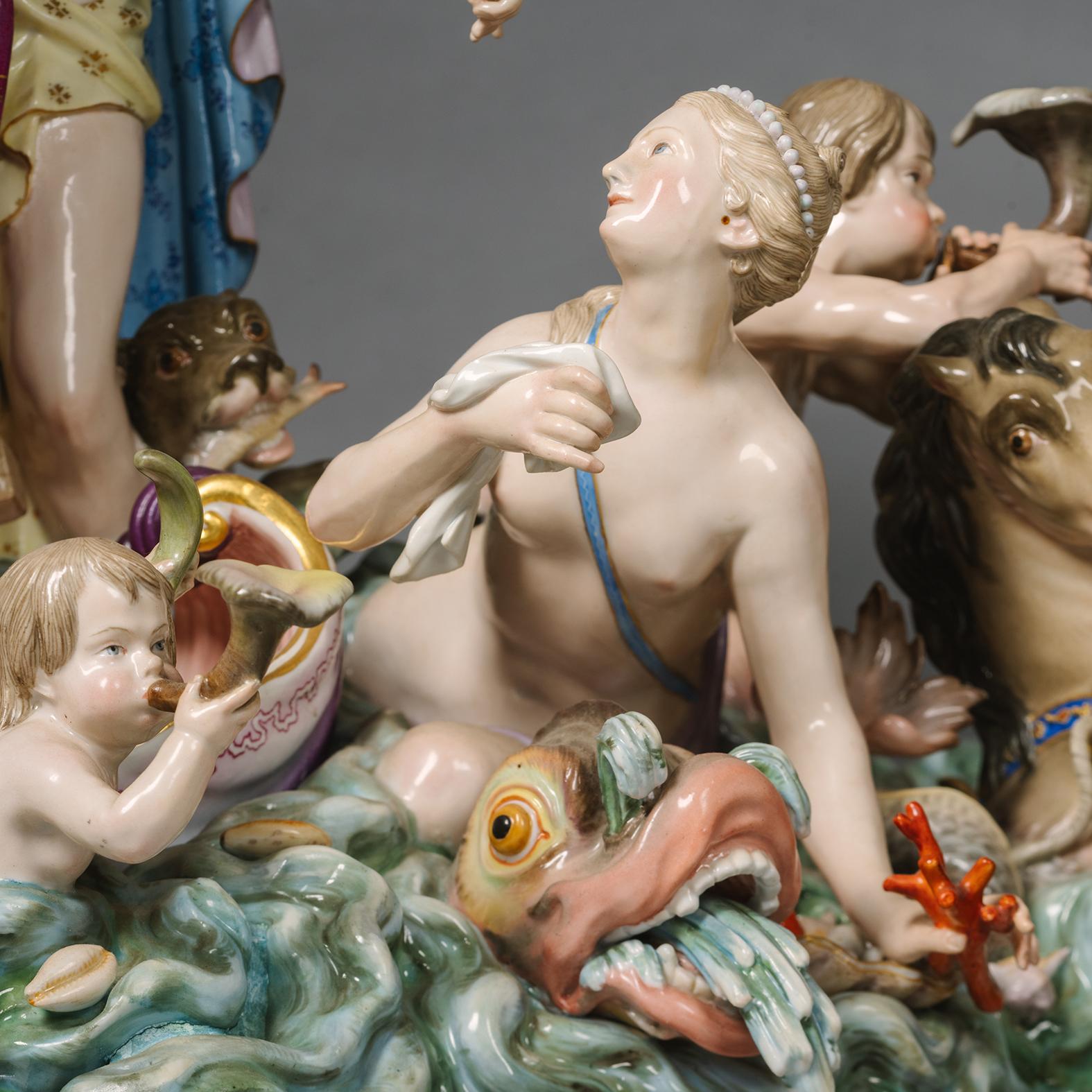 Una coppia di gruppi figurativi mitologici in Meissen Porcelain in vendita 2