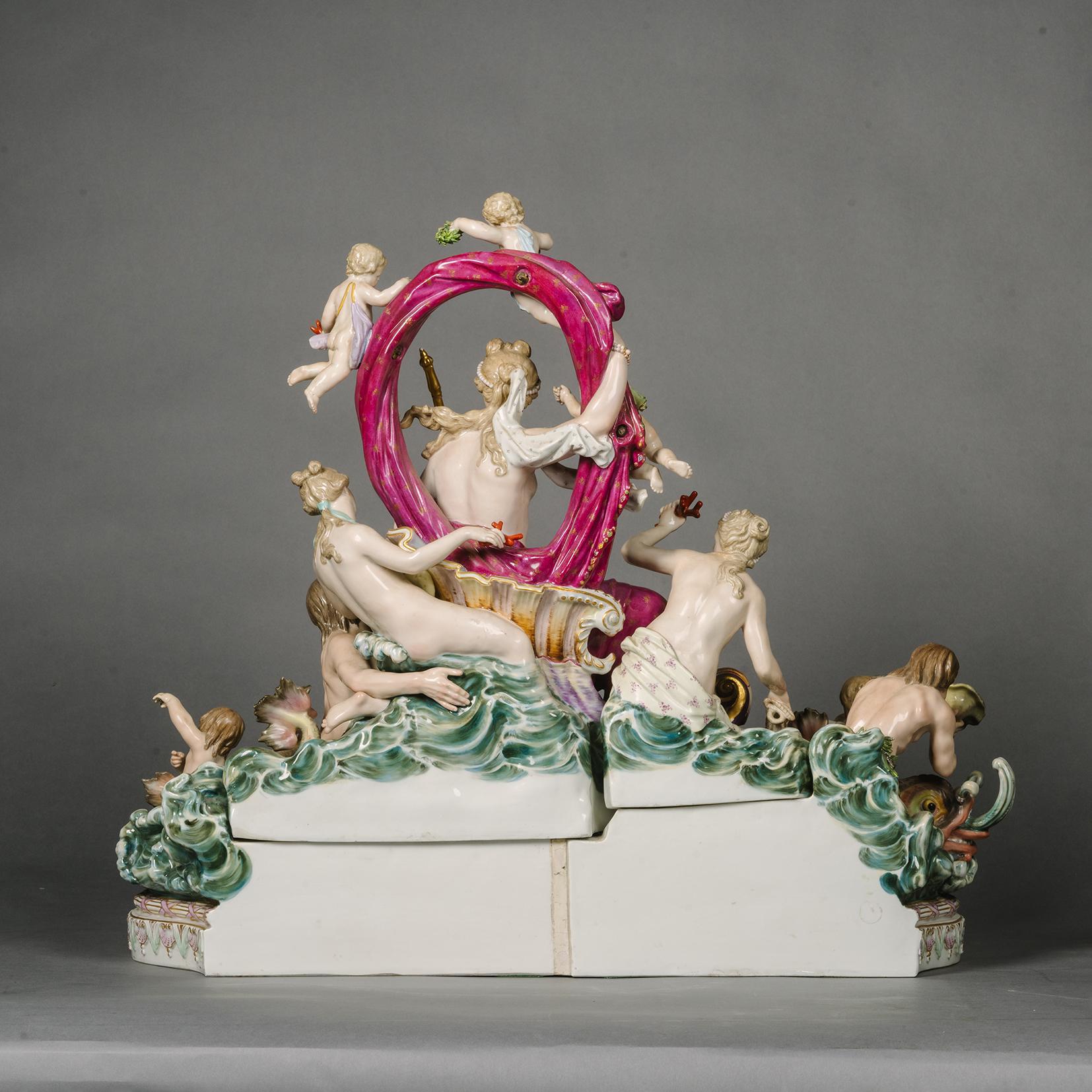Una coppia di gruppi figurativi mitologici in Meissen Porcelain in vendita 8