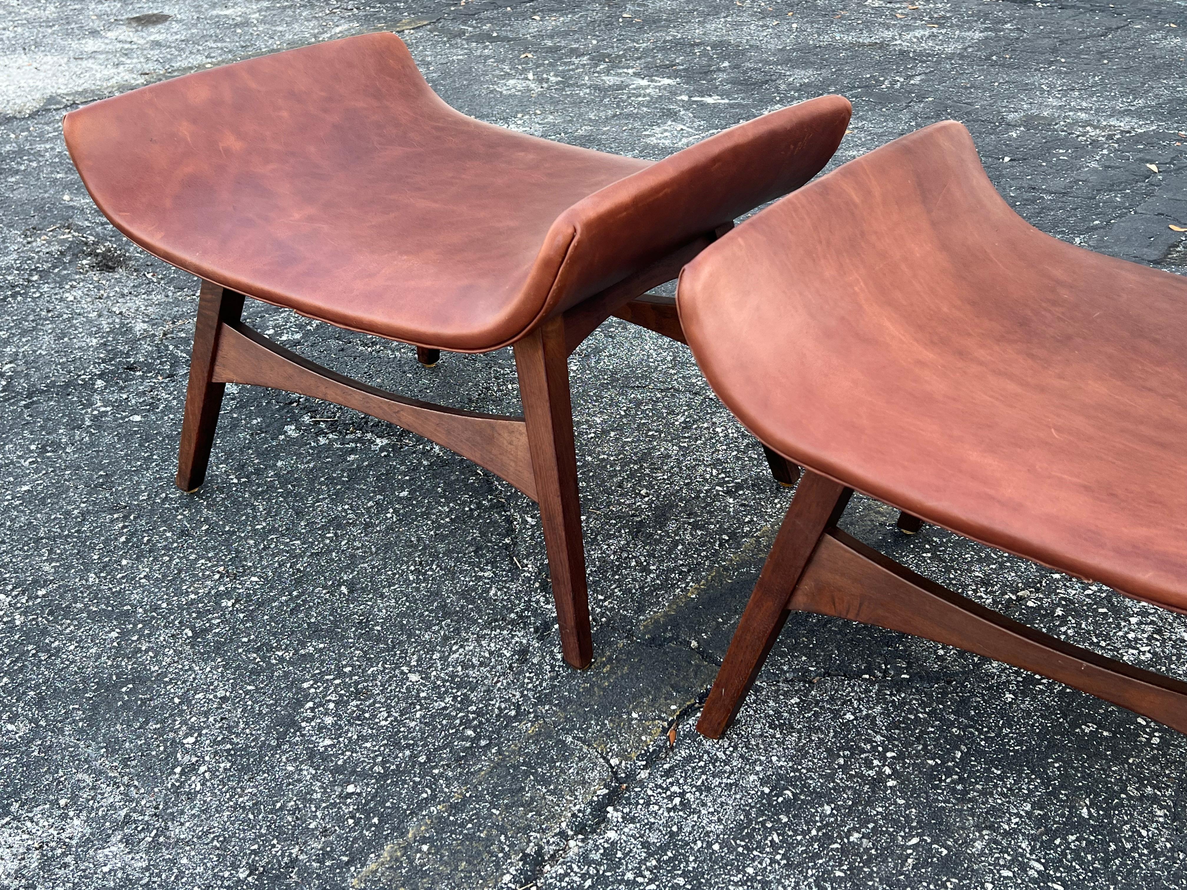 Ein Paar Mel Abitz Große Hocker für Galloway's Ca' 1960's in Brown Leder im Zustand „Gut“ im Angebot in St.Petersburg, FL