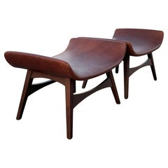 Coppia di sgabelli grandi di Mel Abitz per Galloway's degli anni '60 in pelle marrone