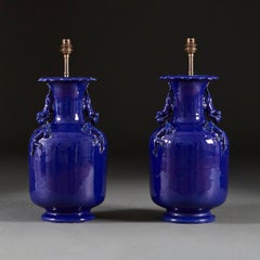 Blaue französische Drachenvasen aus der Mitte des 19. Jahrhunderts als Tischlampen, Paar