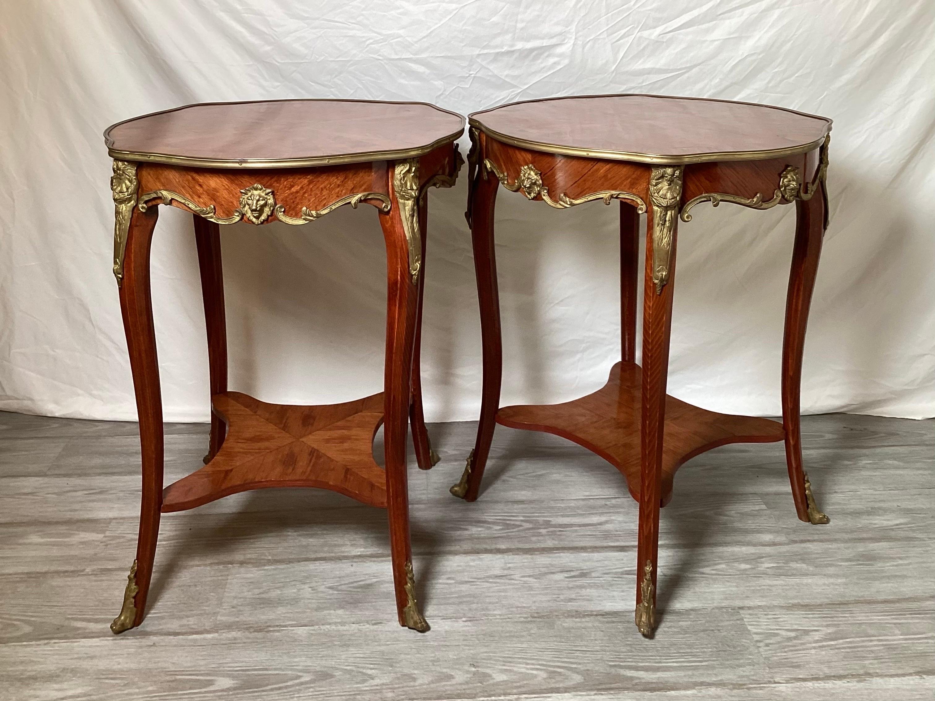 European Pair of Mid-20th Century Inlaid Louis XV Style Gueridon Lamp Tables For Sale