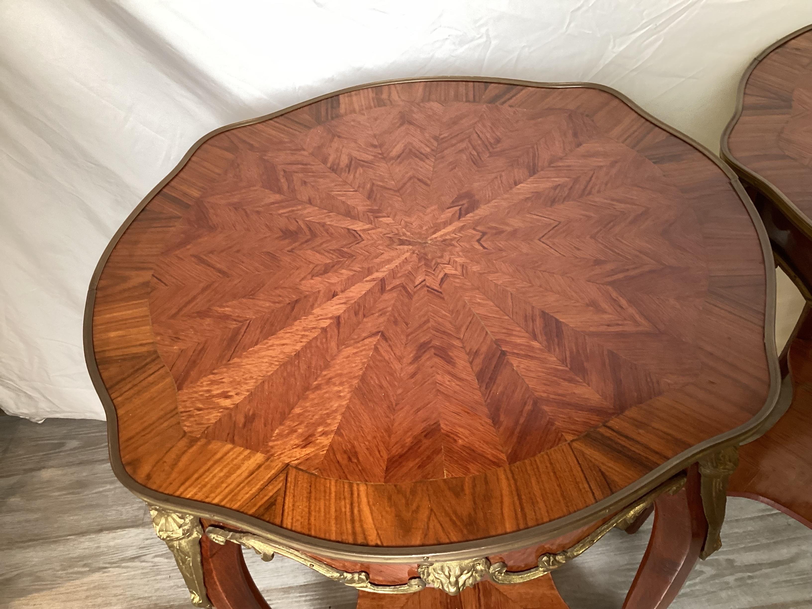 Pair of Mid-20th Century Inlaid Louis XV Style Gueridon Lamp Tables In Good Condition For Sale In Lambertville, NJ