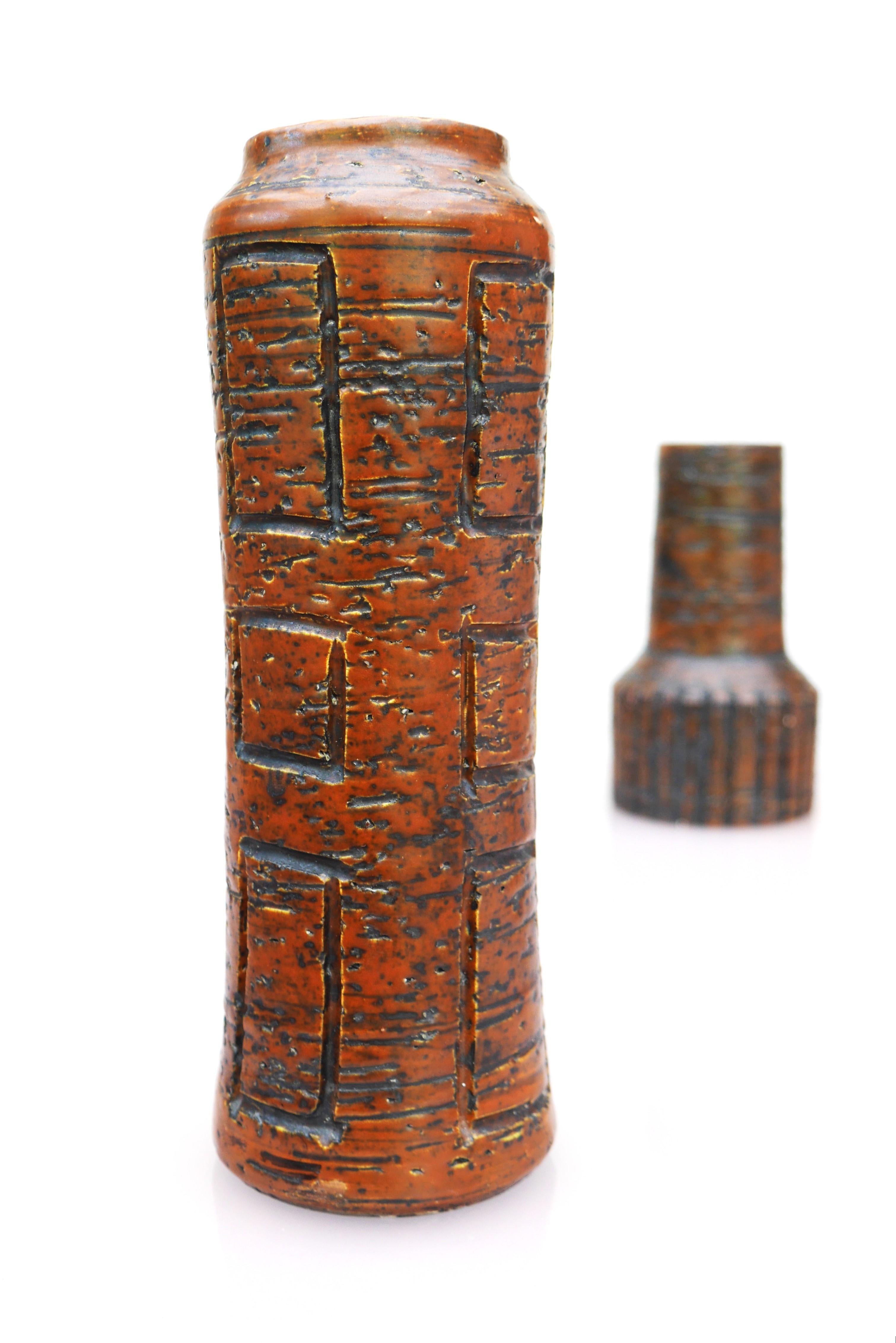 A pair of Mid-century modern brutalist art vases from Arnold Wiig fabriker In Good Condition For Sale In Skarpnäck, SE