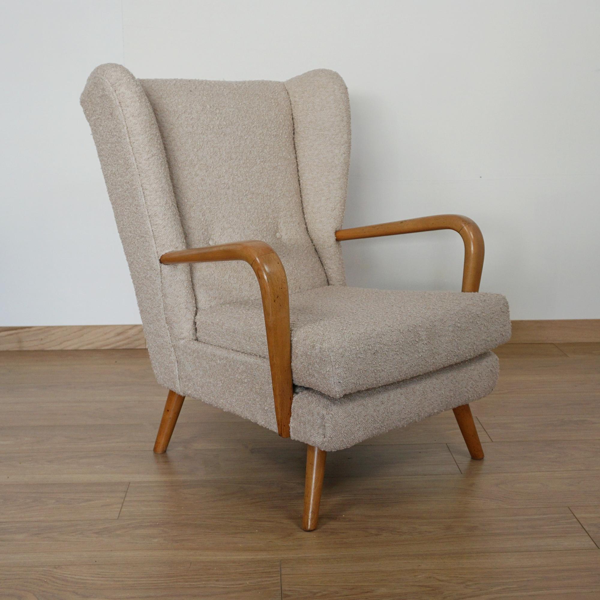 A Pair of Mid-Century 'Bambino' Armchairs by Howard Keith In Good Condition In Forest Row, East Sussex