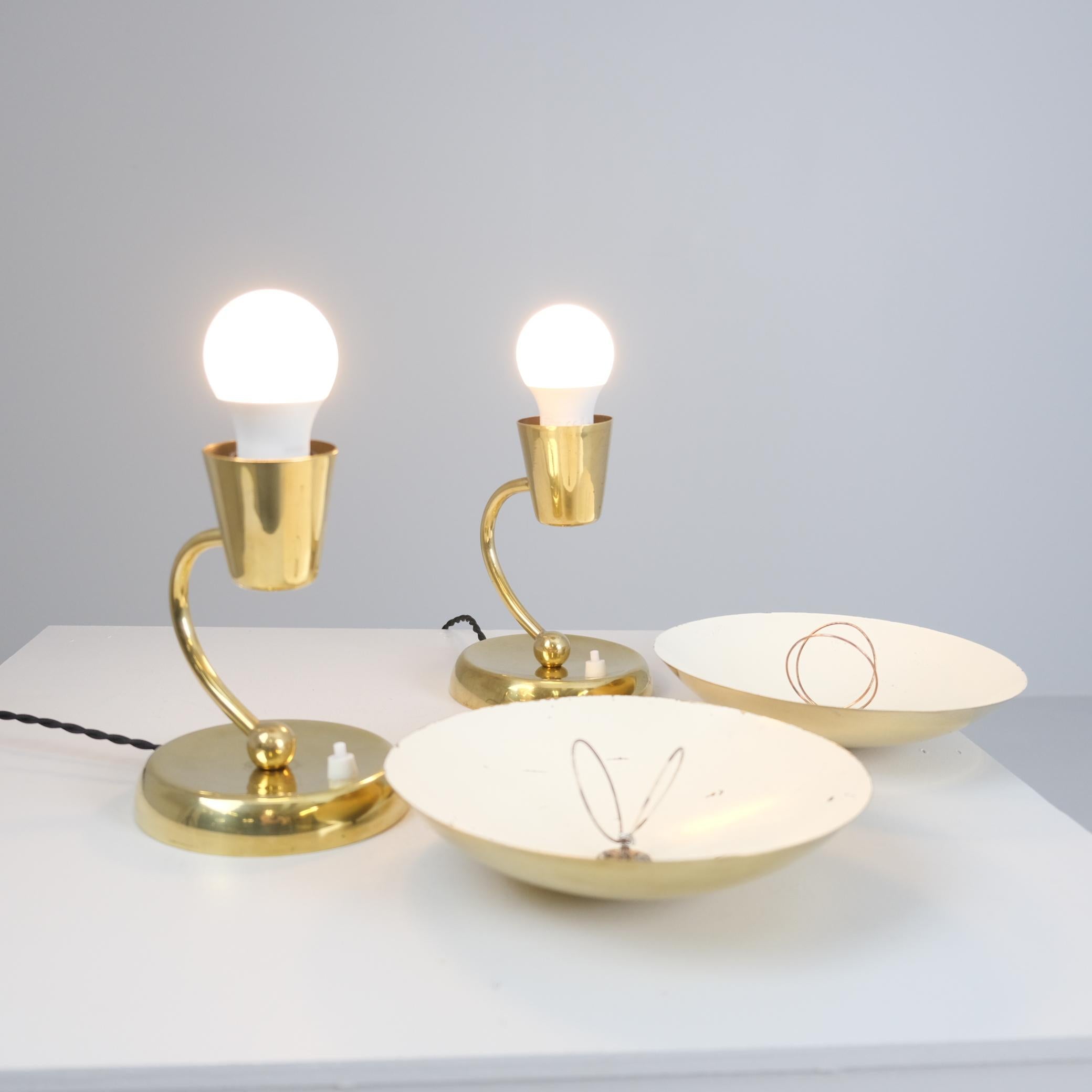 A Pair of Mid-Century Brass Table Lamps Model EV 59, Itsu 1950s For Sale 1