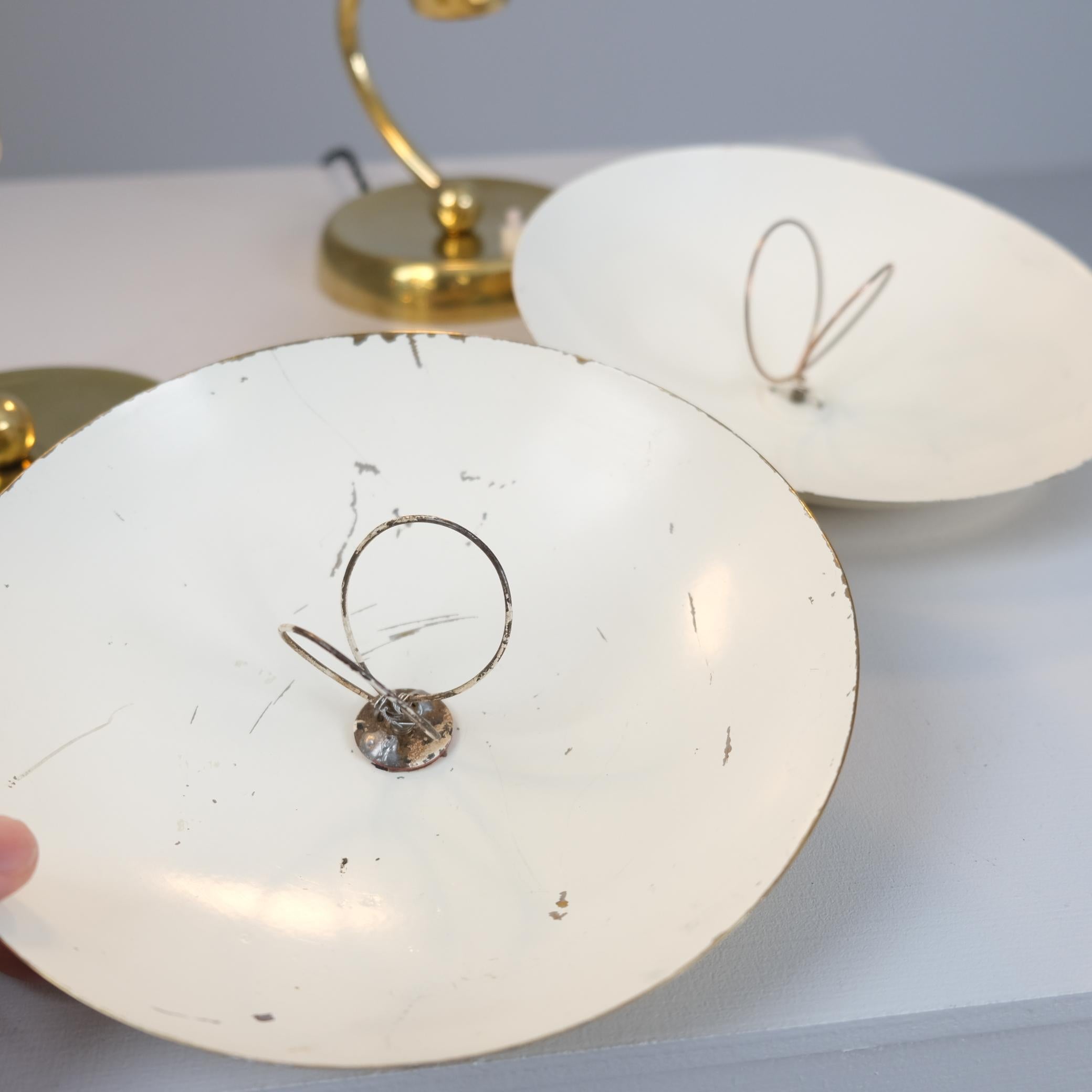 A Pair of Mid-Century Brass Table Lamps Model EV 59, Itsu 1950s For Sale 2