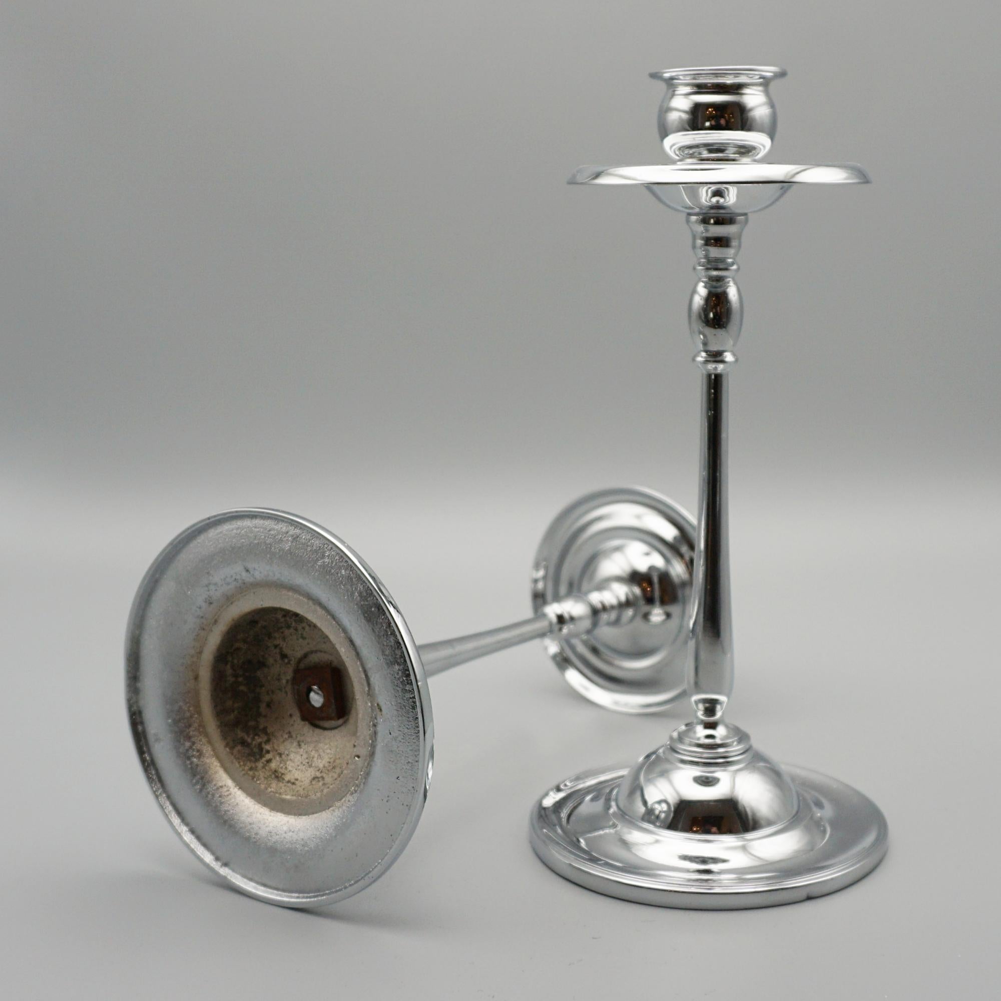 Metà XX secolo Una coppia di candelabri di metà secolo in vendita