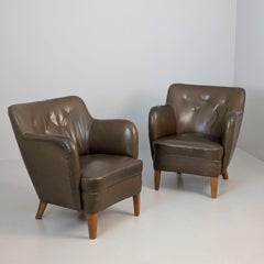 A Pair of Mid-Century Finnish Armchairs in Brown Leather, 1940s